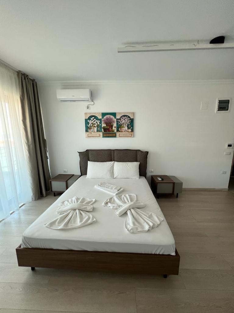 Kapari Studio Nuba Club Mamaia view 4
