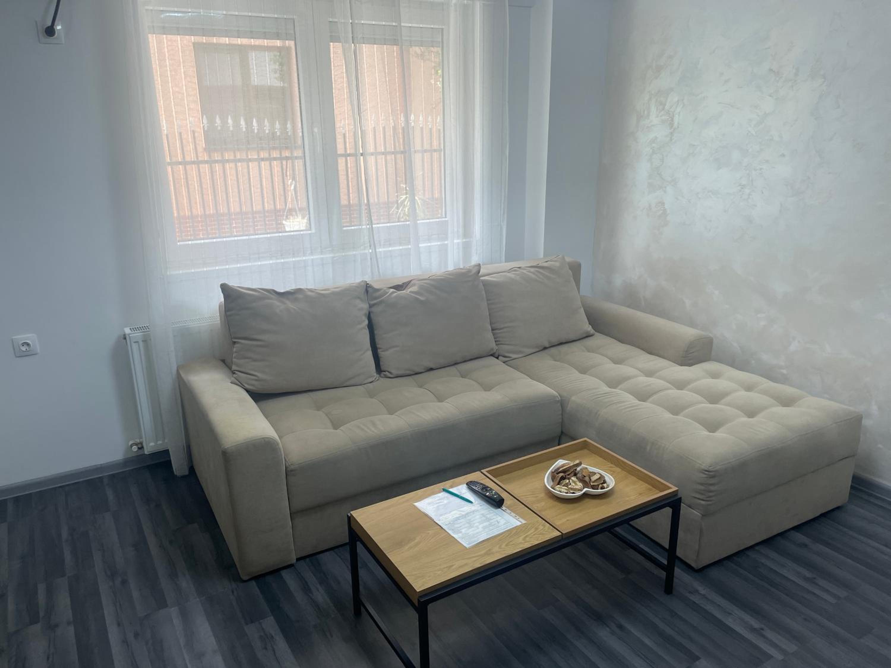 ARKADIA 2 BR APARTMENTs view 3