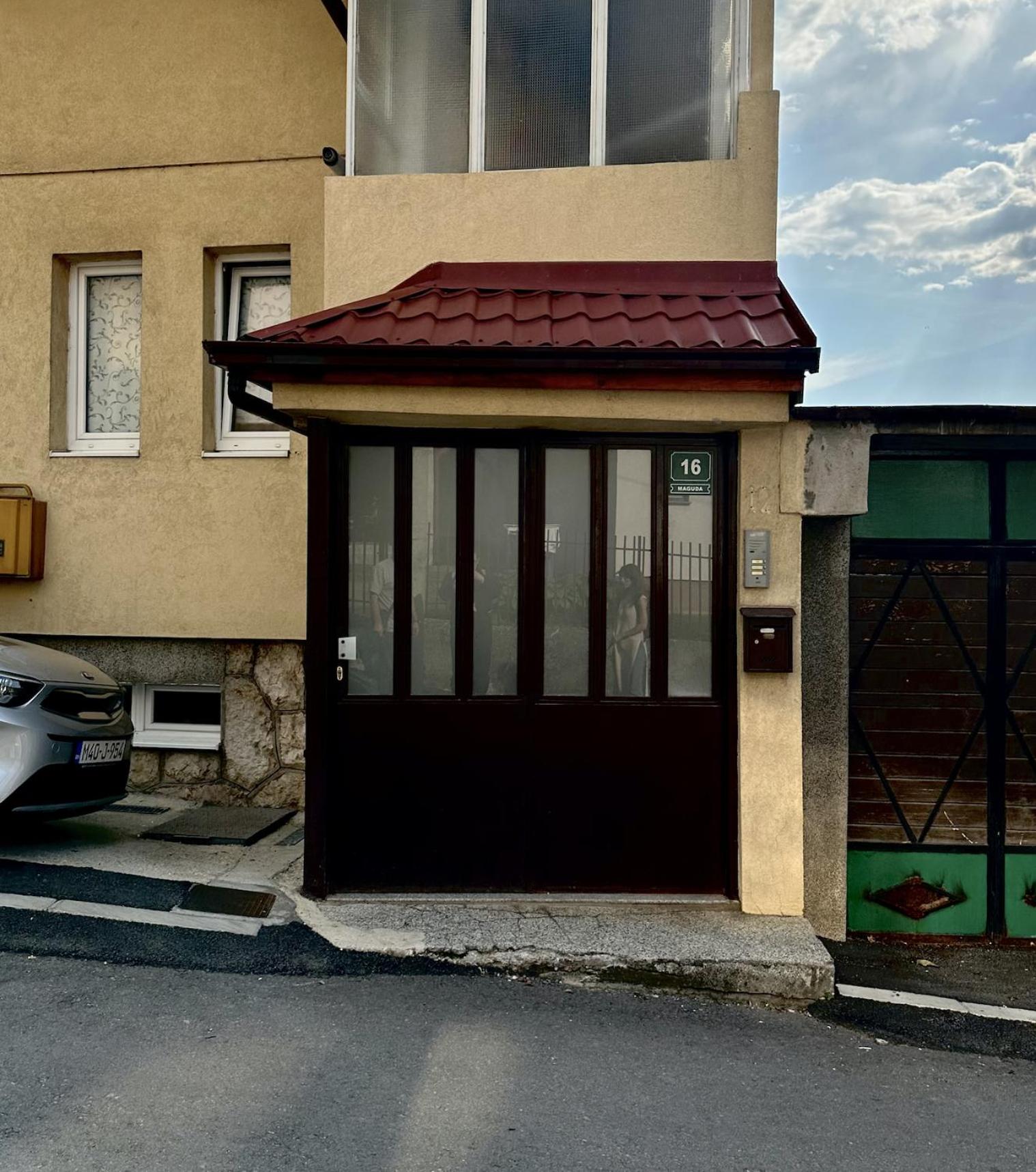 B Home Apartment For Rent Sarajevo