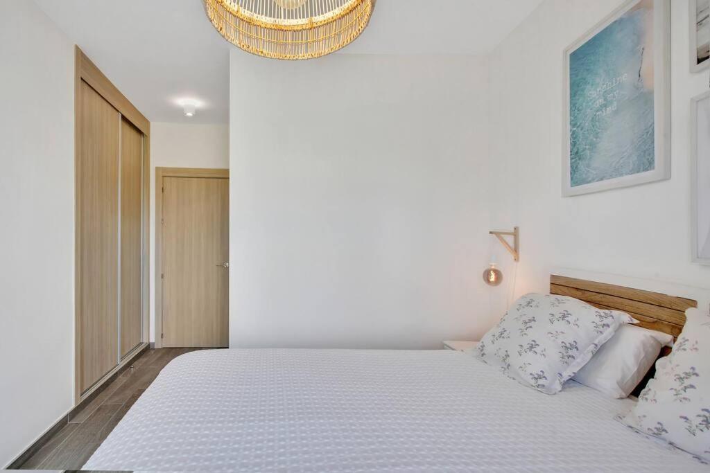 2 terraces apartment w/ astonishing views. view 3