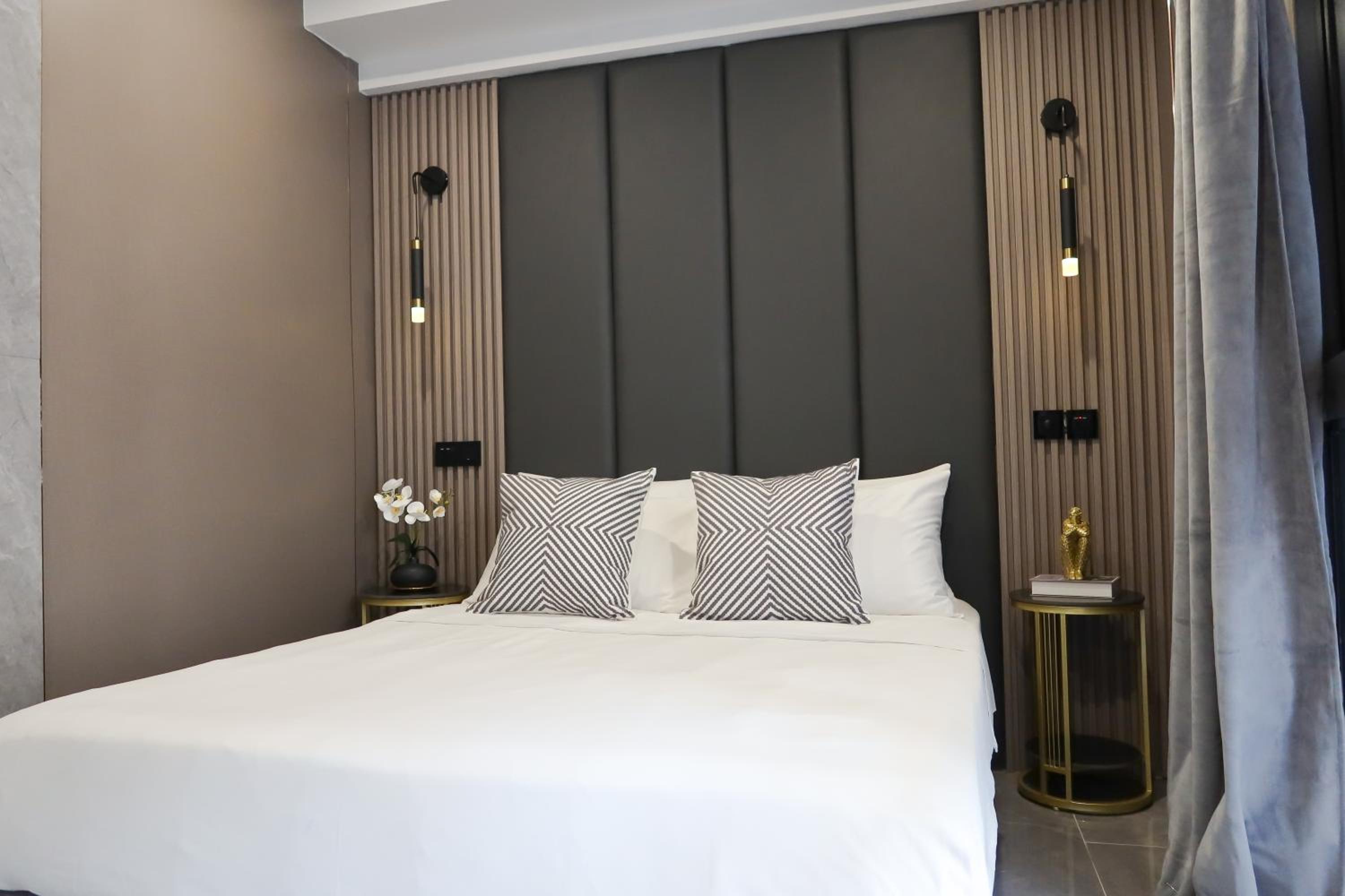 R Residences