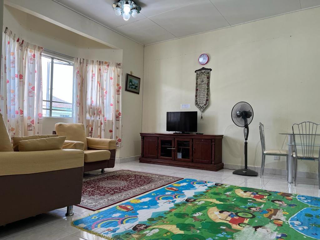 D'Puncak Arabella Muslim Homestay photo 6