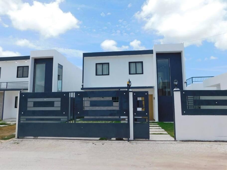 Ark Villa