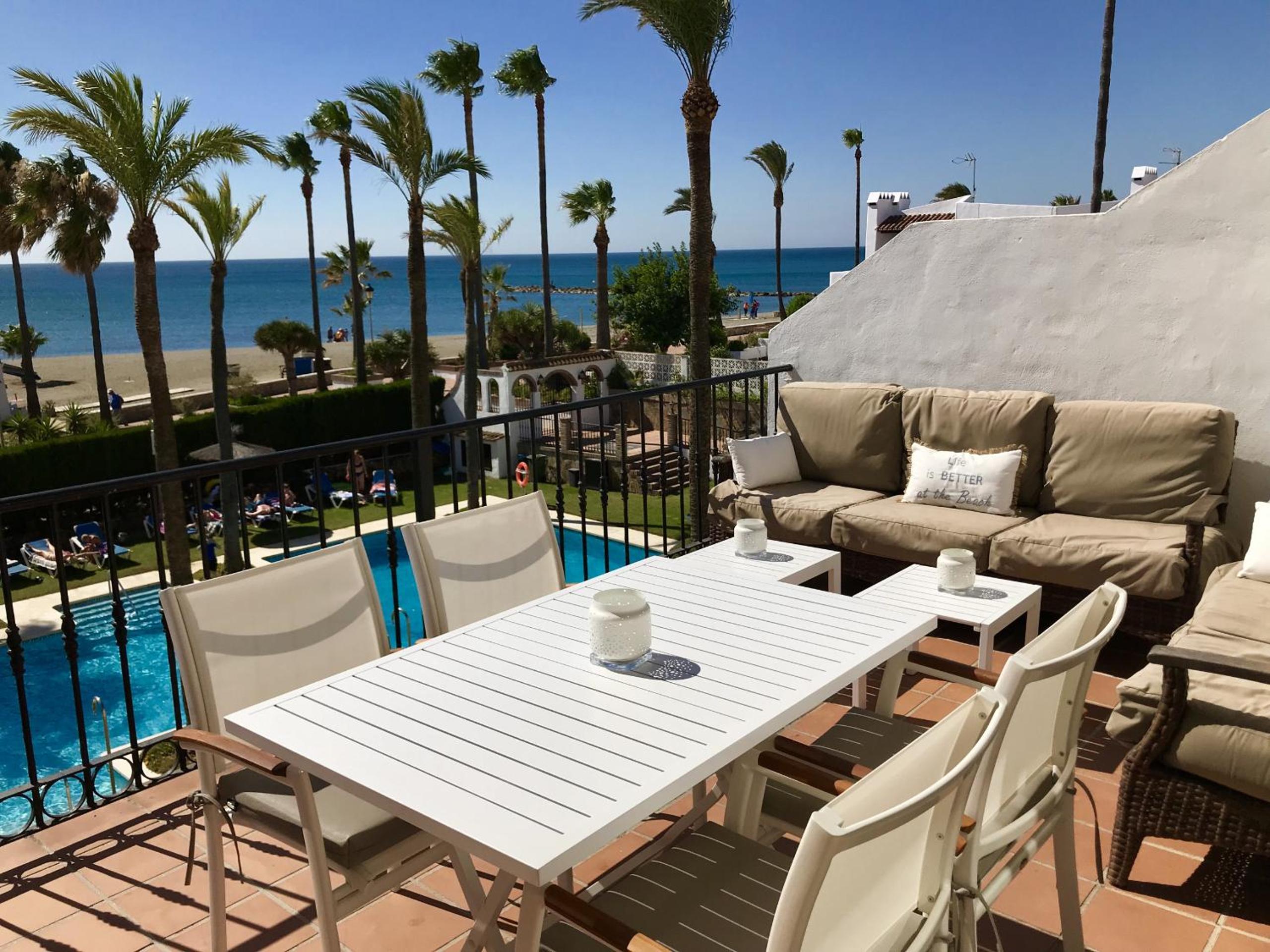 2204-Luxury apt on the beach,new,on duquesa port! photo 2