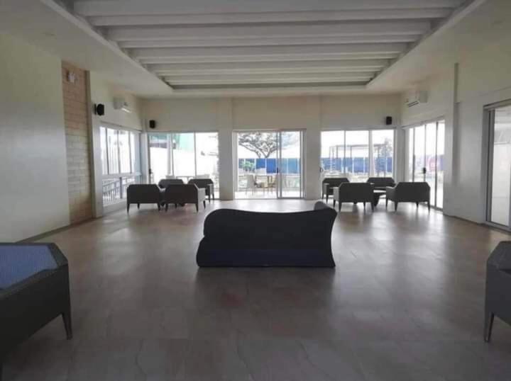 budget condo 2 bedrooms view 4