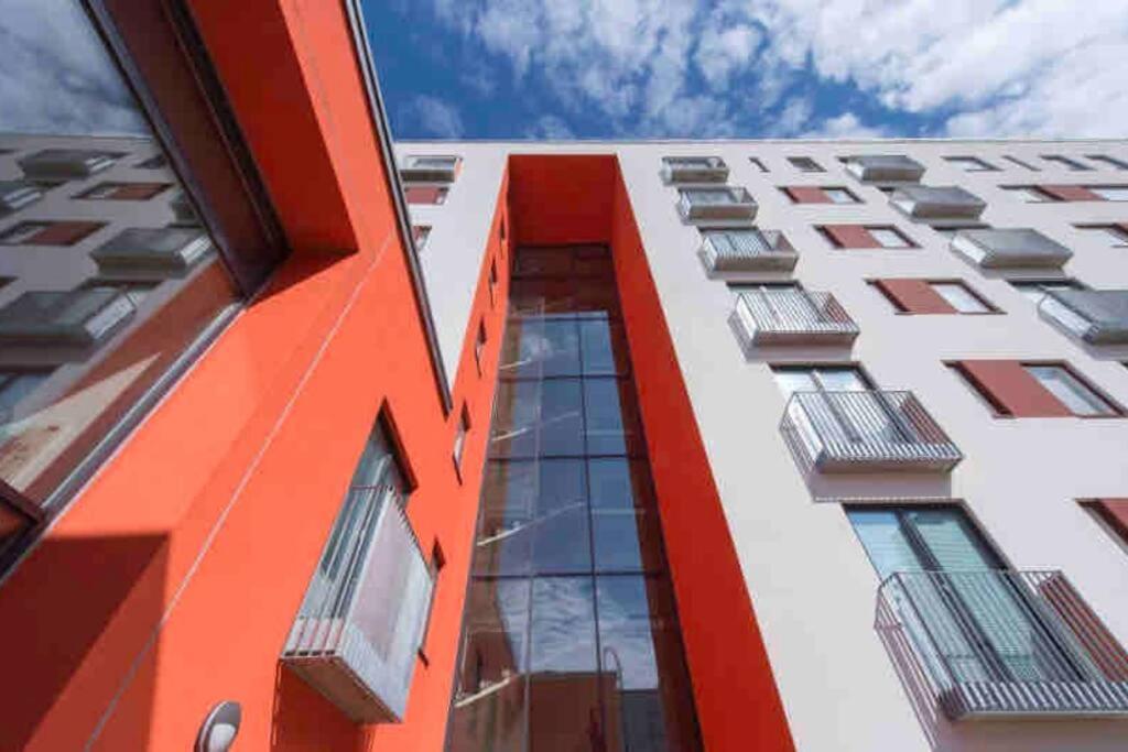 Lovely studio with easy access to Helsinki and airport