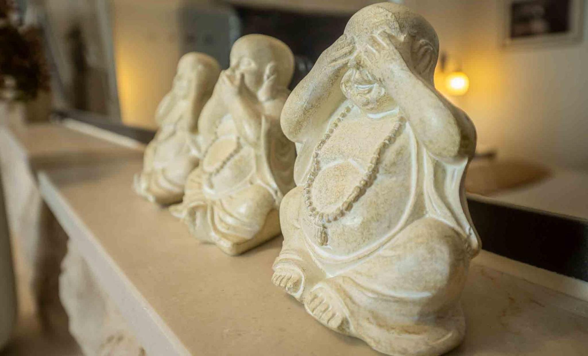 VELLER Shemaiah Apt #4 view 3