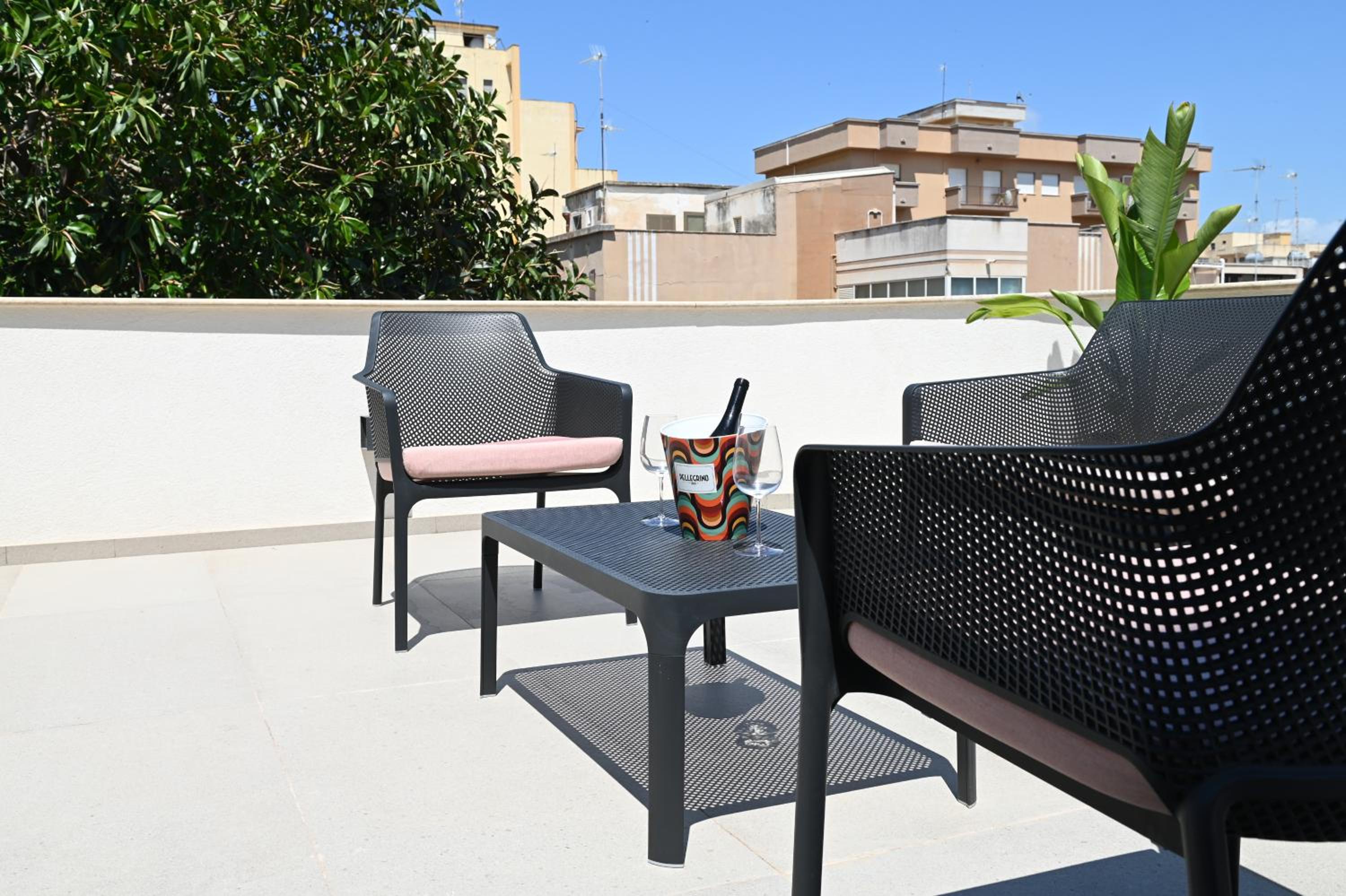 Lebum Apartments & Suites