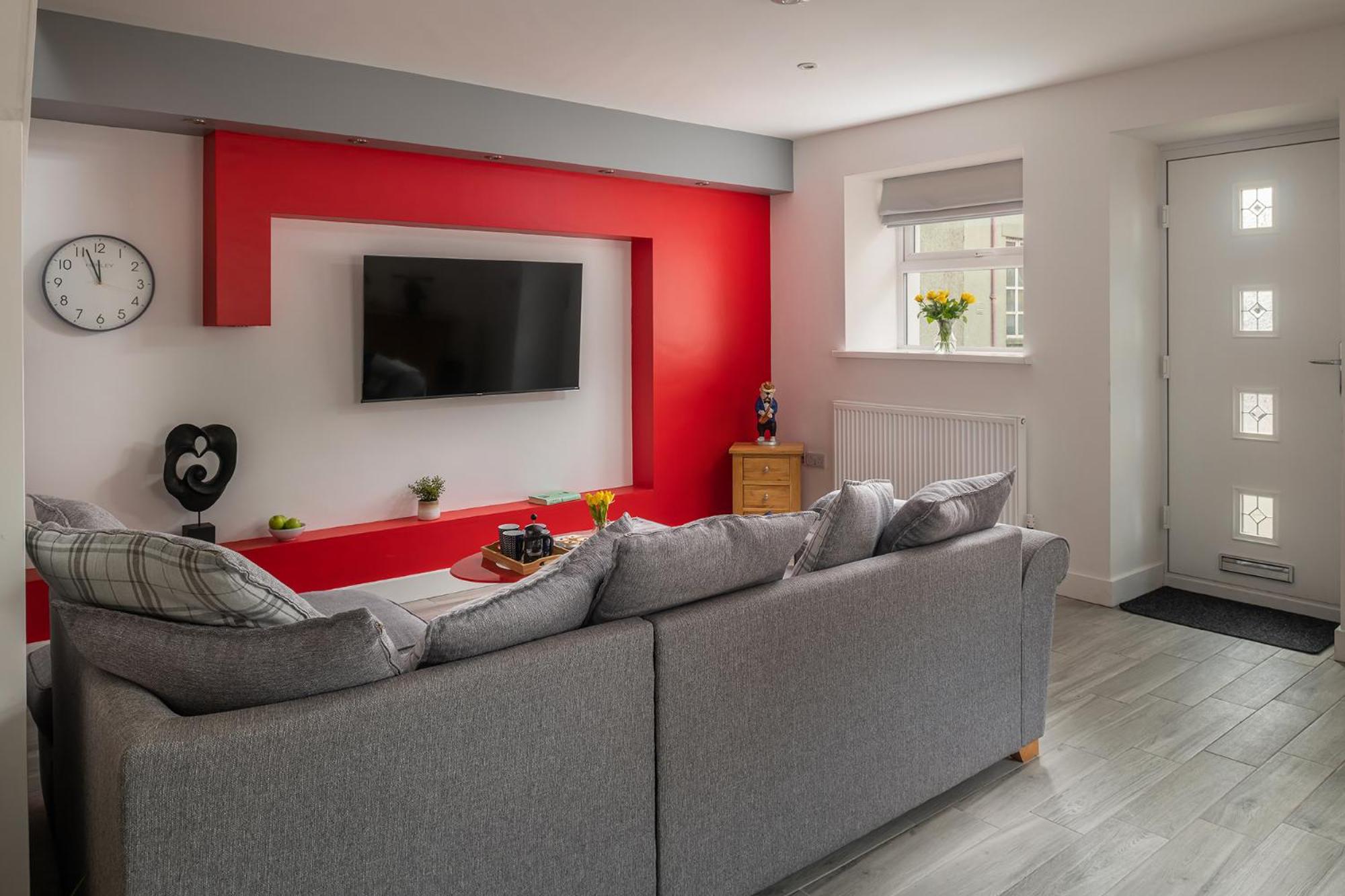 Cosy Luxury Escape Dog Friendly Cottage Near Snowdon Yr Wyddfa view 5