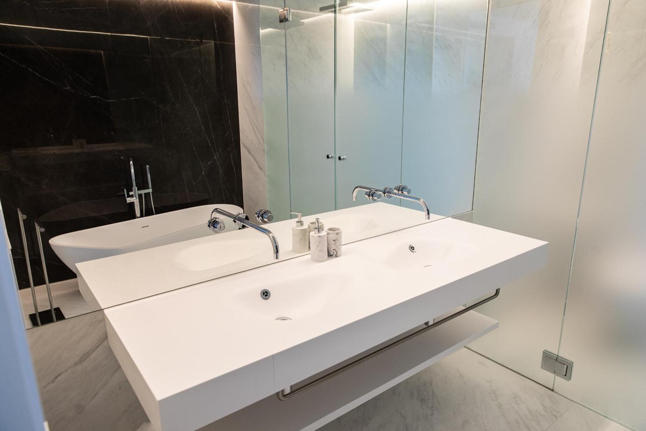 ELEGANT 1 BEDROOM APARTMENT IN DIAGONAL MAR