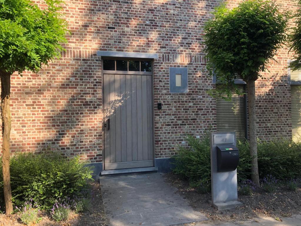 landelijke villa met zwembad en gezellige openhaard