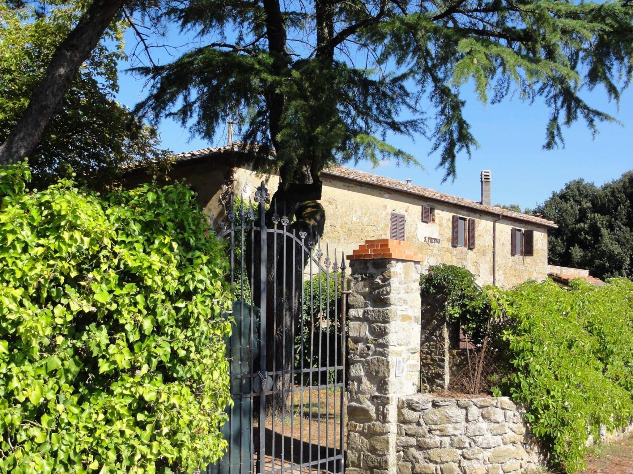 Tuscan Farmhouses at Castello del Calcione Estate