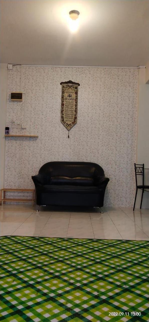 Cameron Highlands Muslim Apartment by AziziCameron