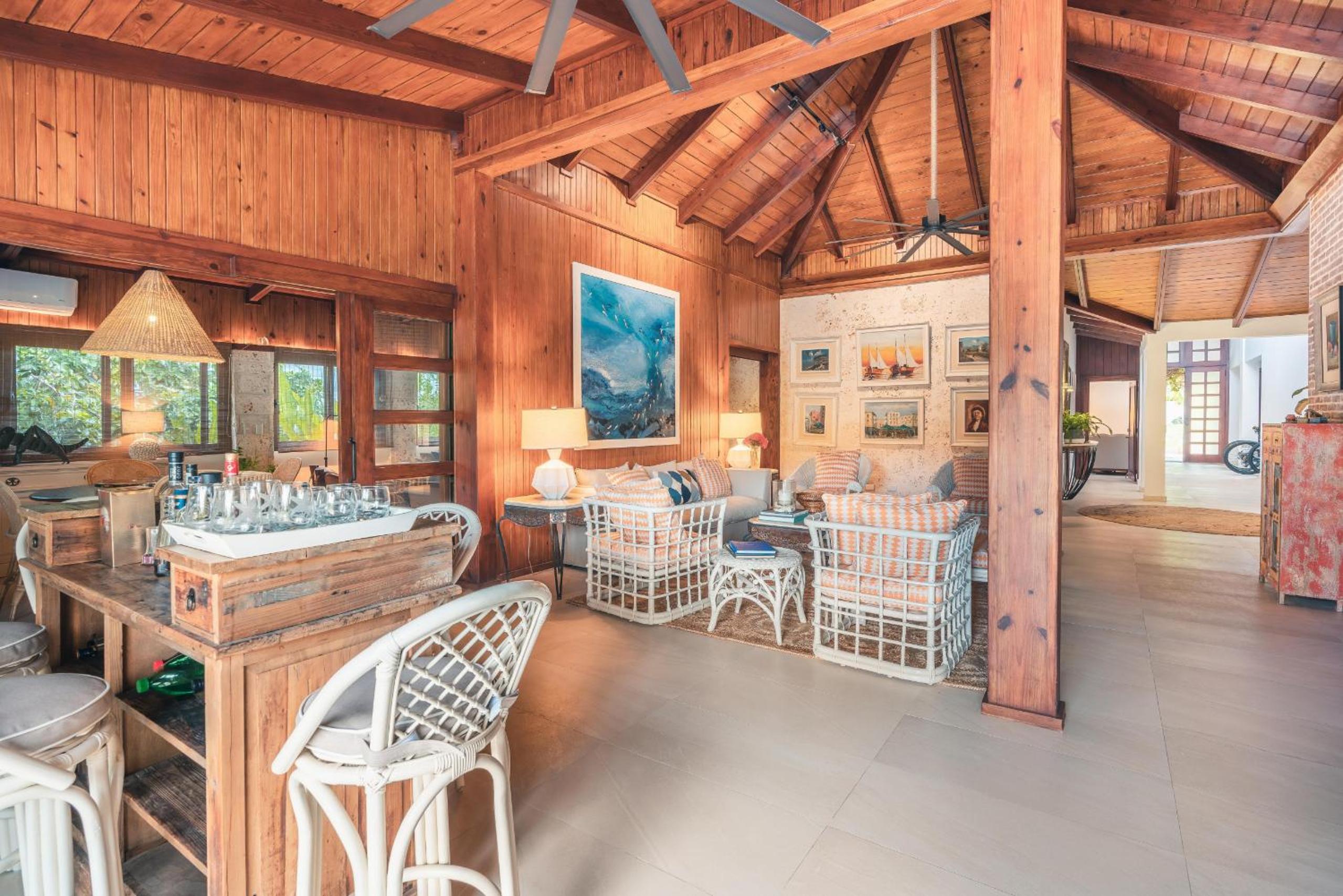 Fun in the sun classic villa at Los Lagos in Casa de Campo view 4