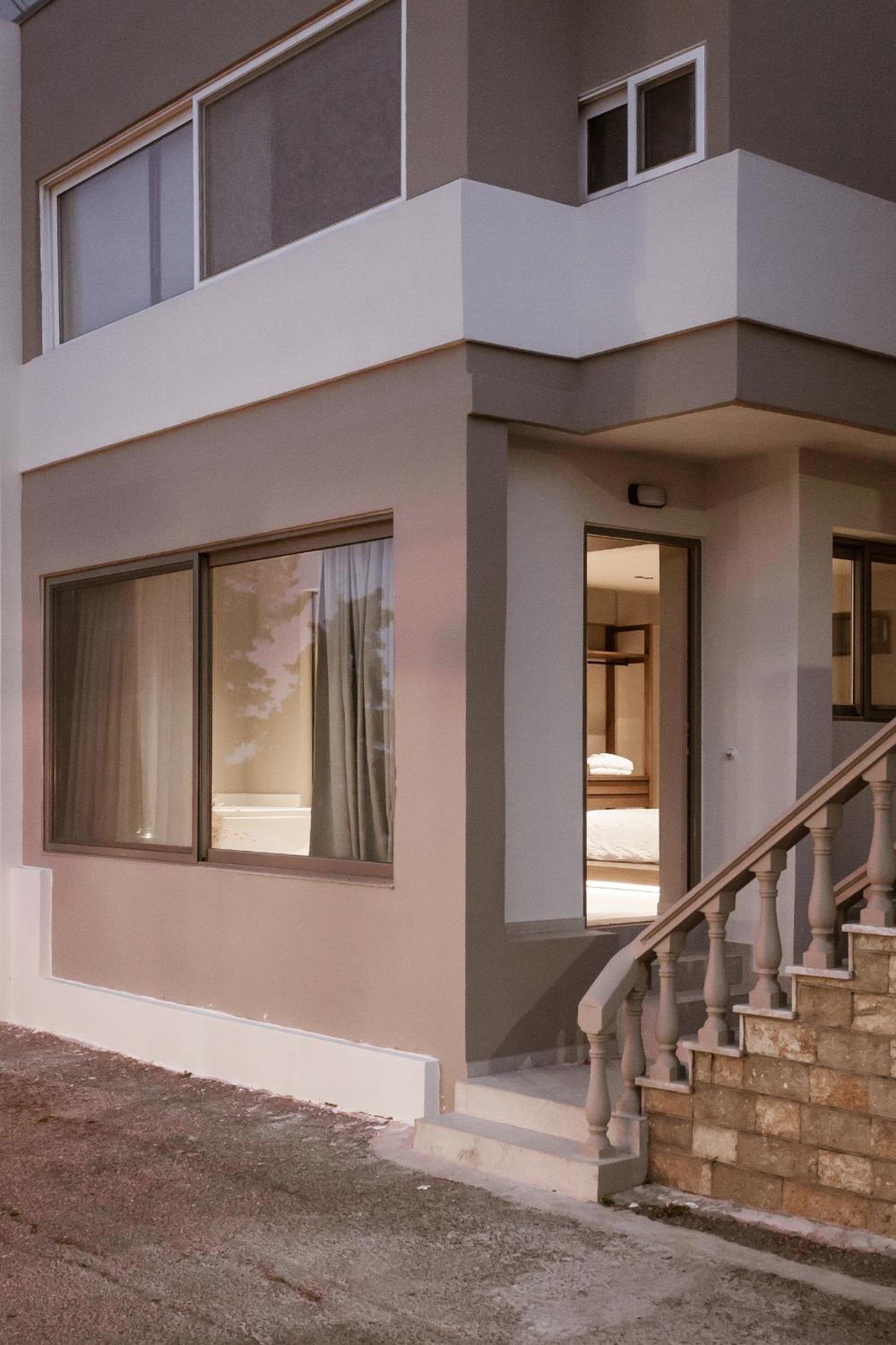 Sevasti Seaview Suite