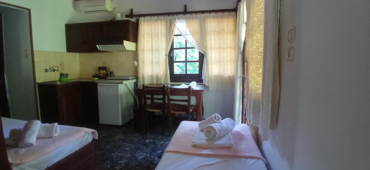 Guesthouse To kalivi view 5