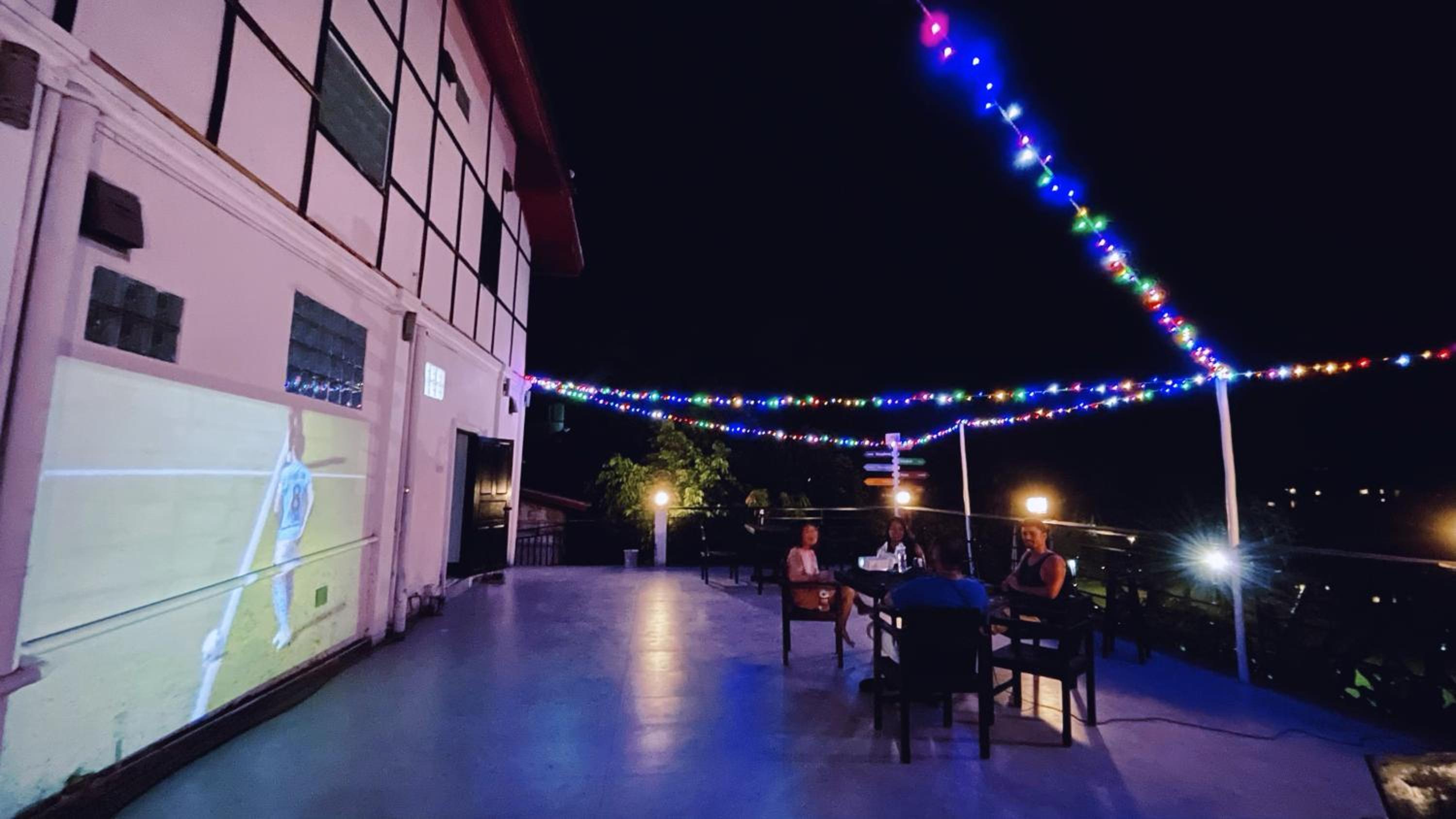Meet sunset hostel Luangprabang