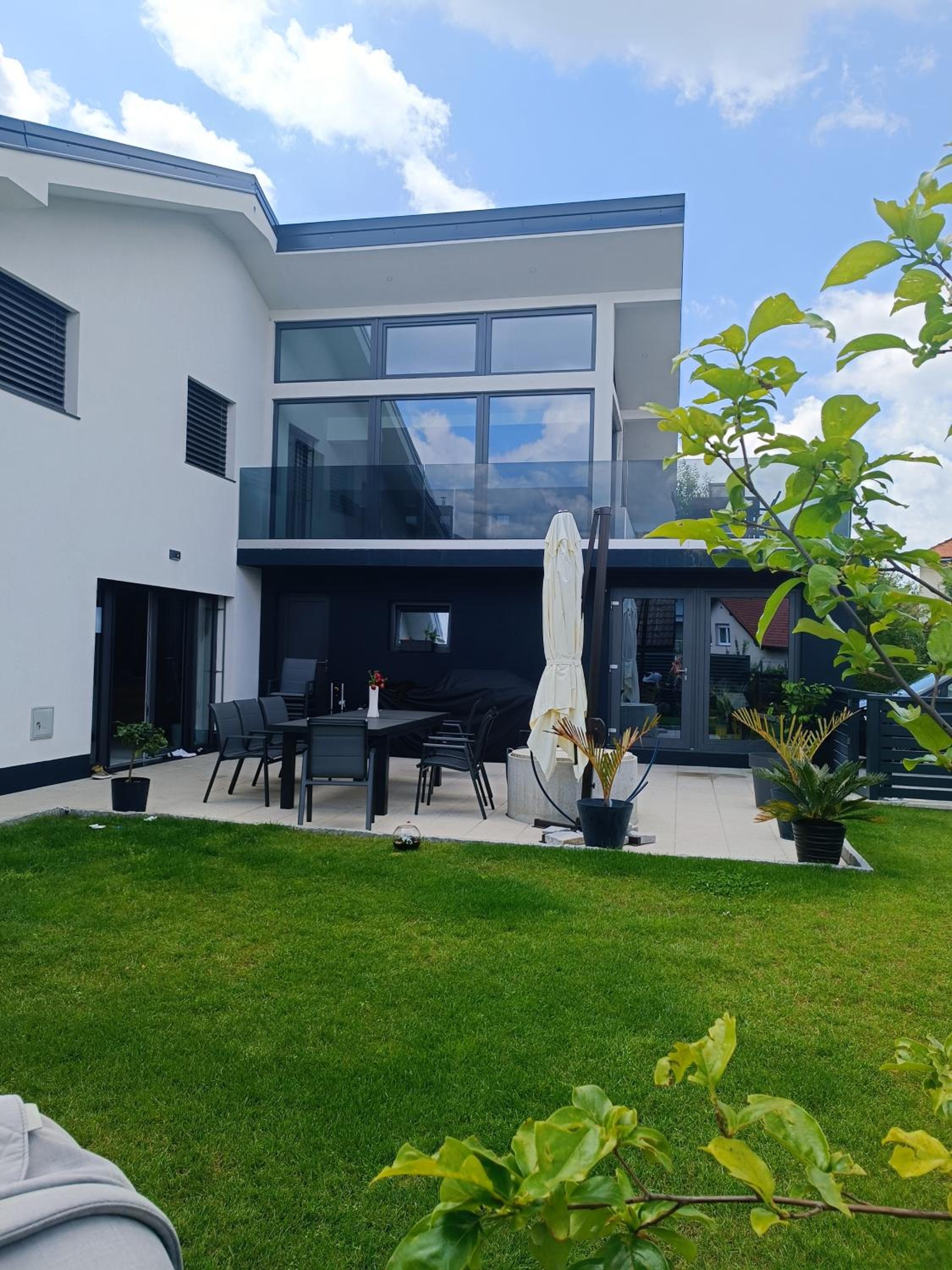 Luxury Family Apartment with Terrace FRIGO view 3