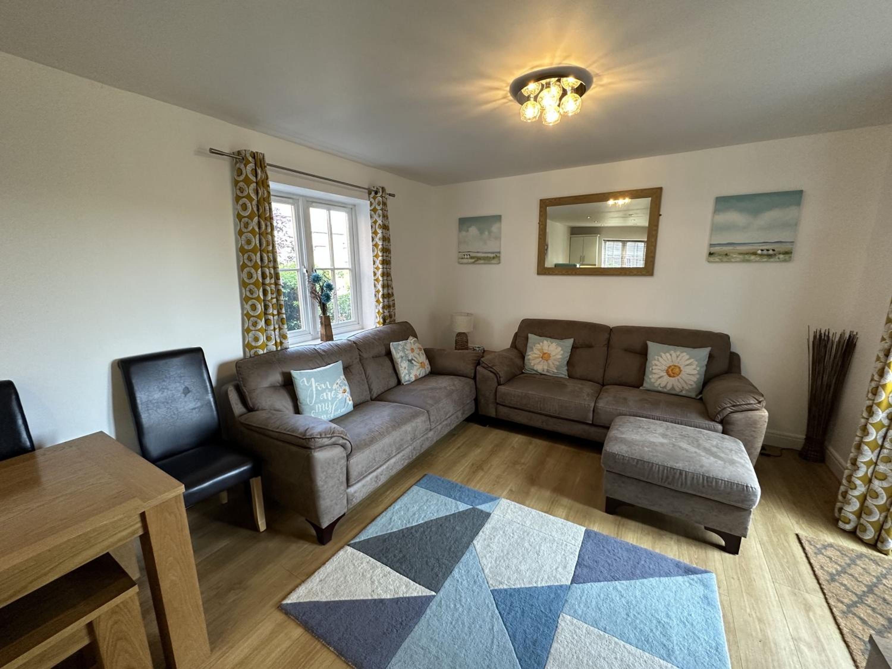 Daisy Cottage - Part of the The Bay Filey Holiday Village with pool, gym and direct beach access, pub, restaurant, tennis and meadows walks