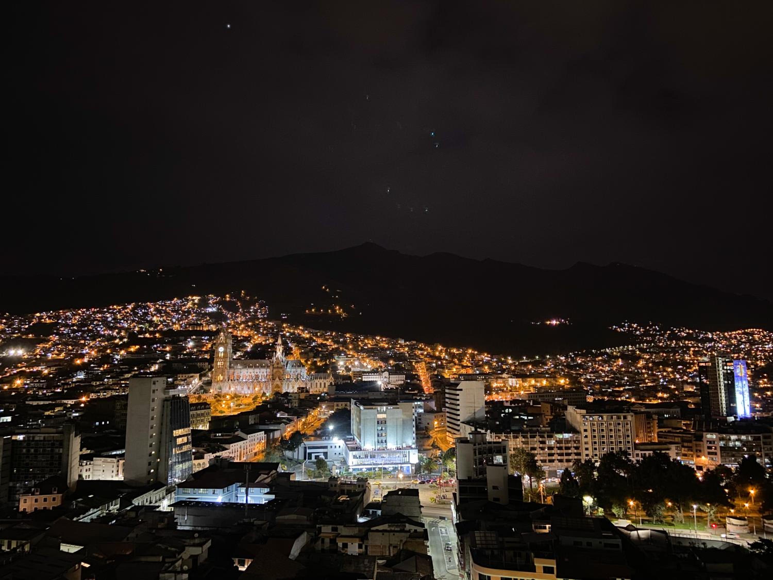 Hostal La Terraza - Roof Terrace Overlooking The North and Historic Centre