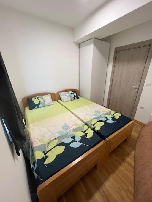 2 bedroom apartment in Skopje view 4