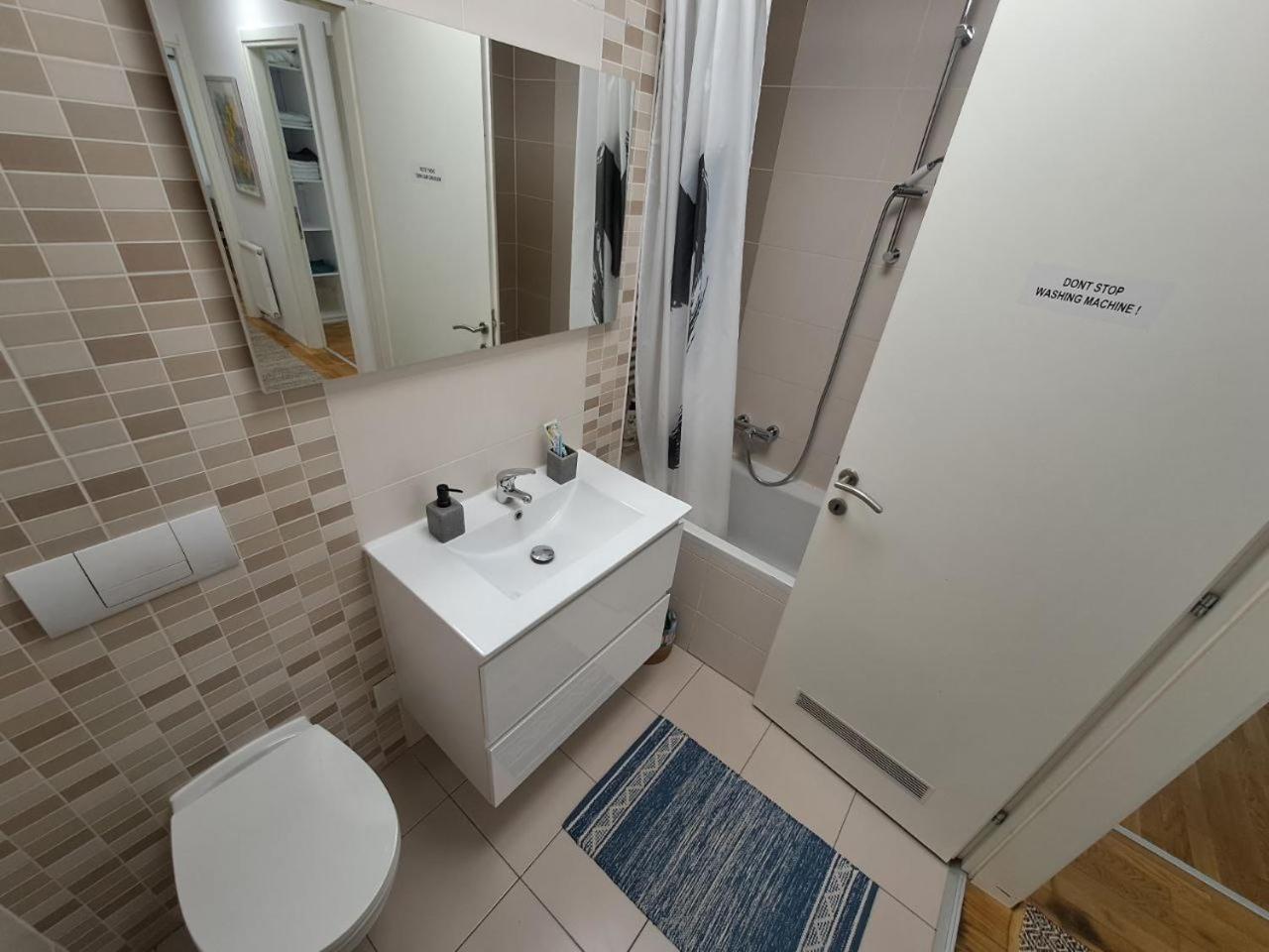 Apartment Zagrebarius en Zagreb — bathroom