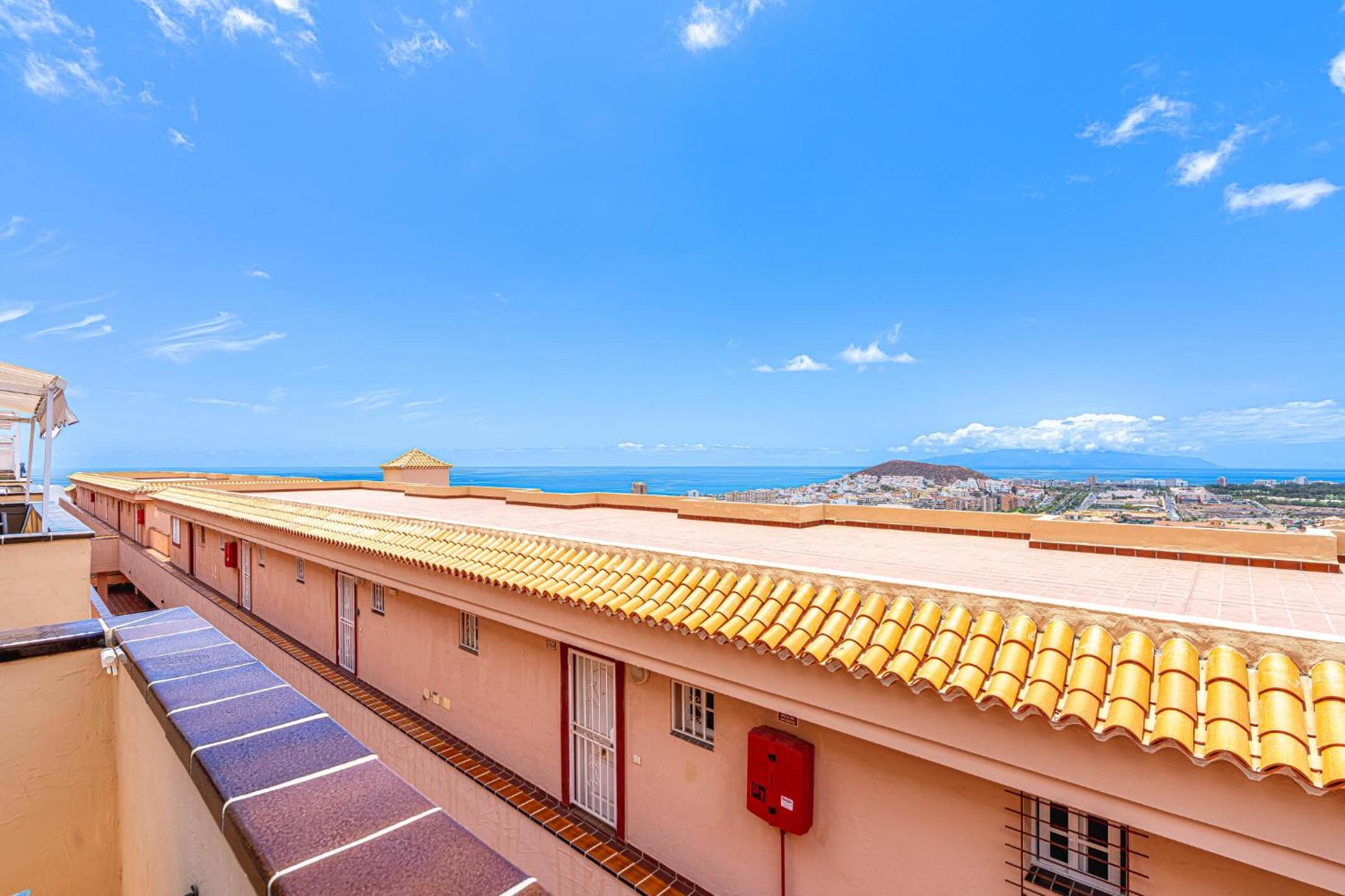 Top floor view apartment by AltamarHomes
