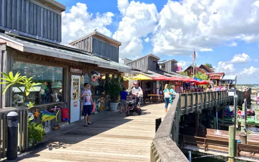 Waterfront Boat Lift Bungalow