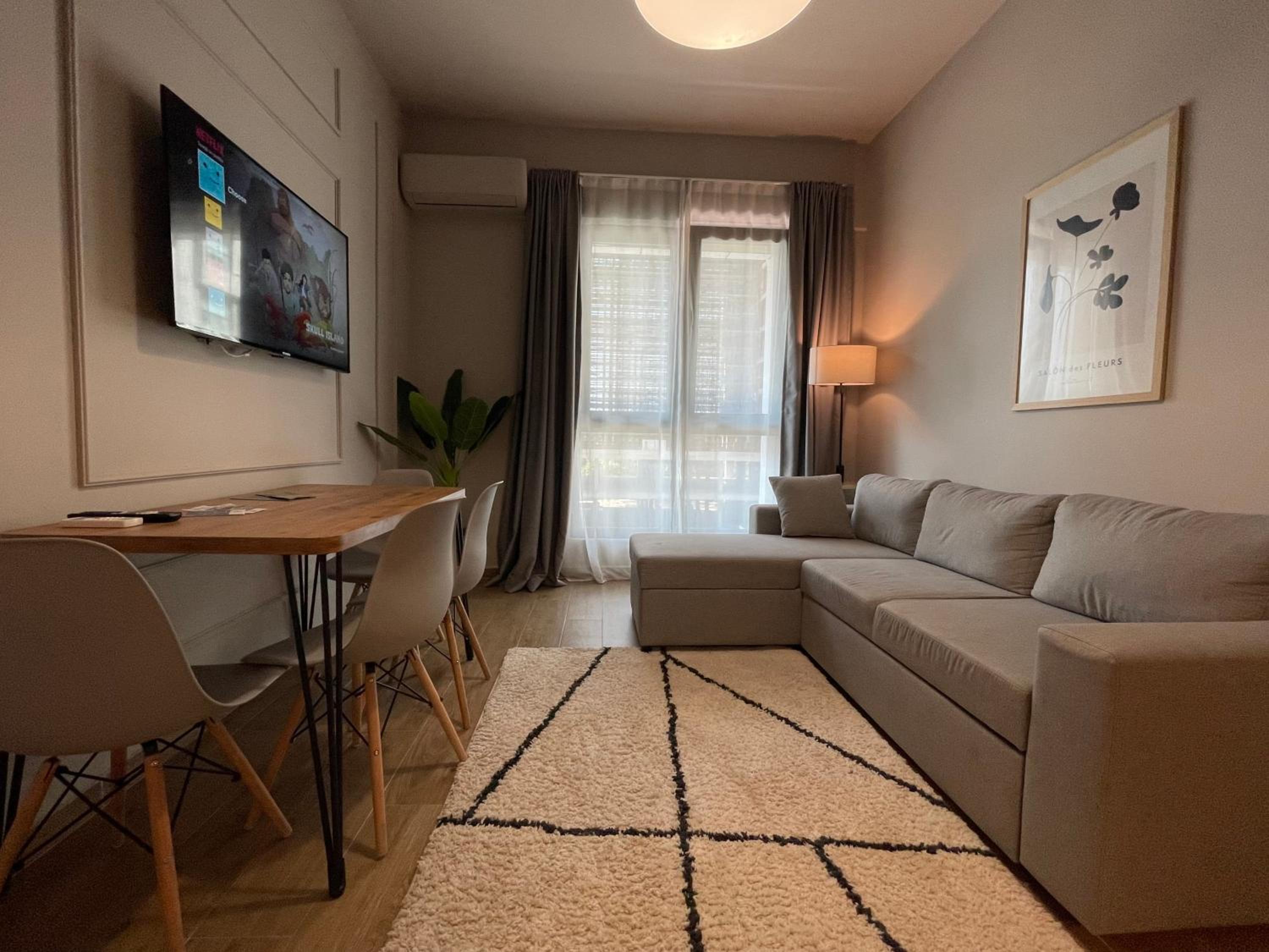 Square 21 Apartments