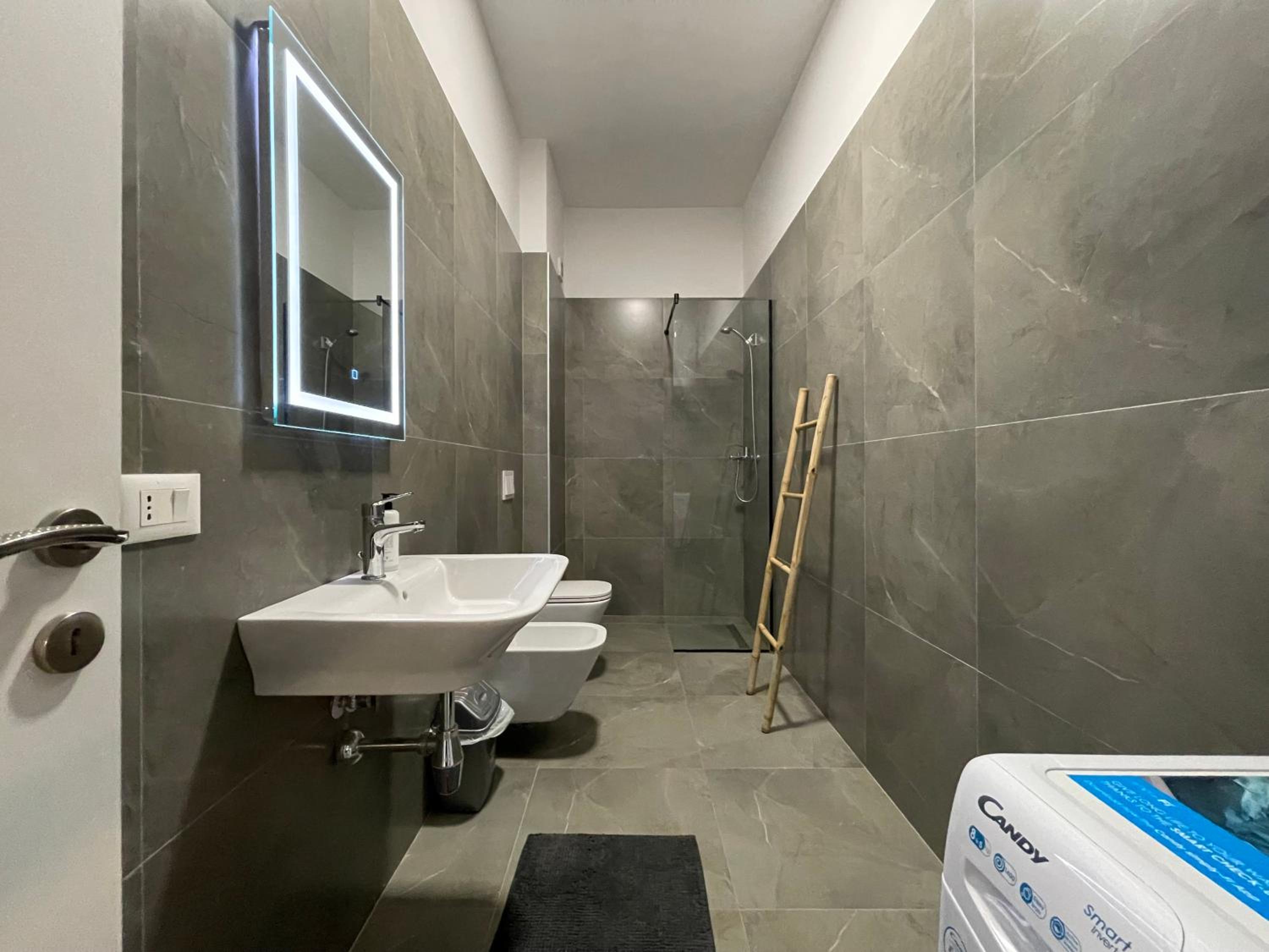 Square 21 Apartments