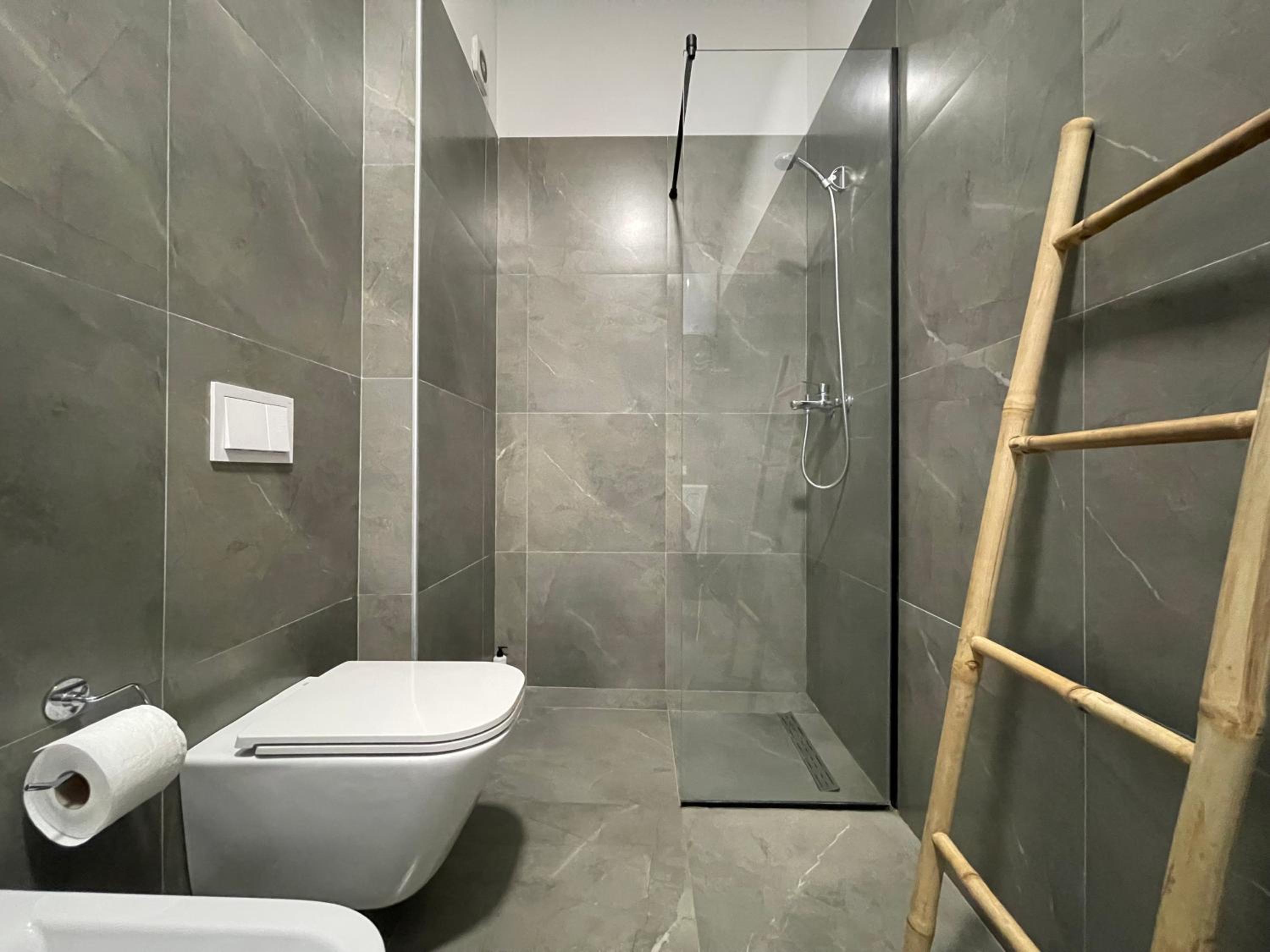 Square 21 Apartments