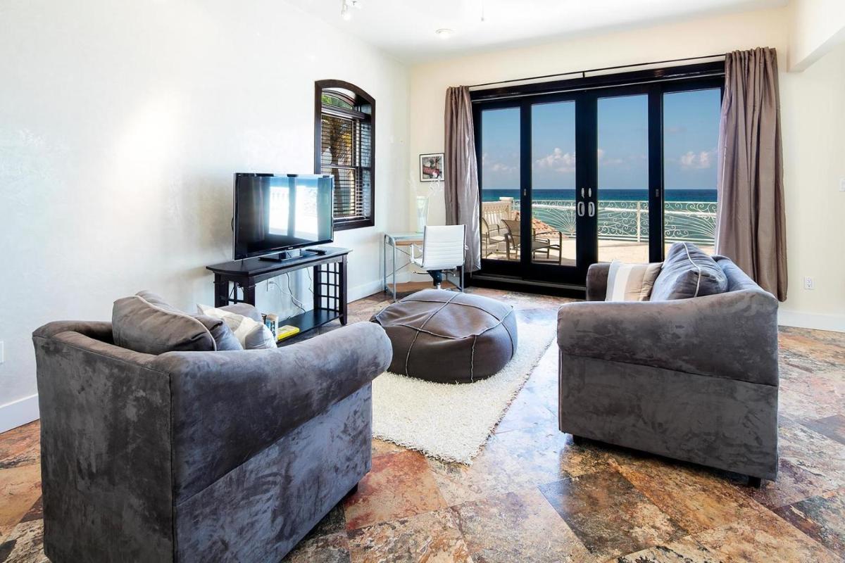 KiToCay Villa by Grand Cayman Villas & Condos