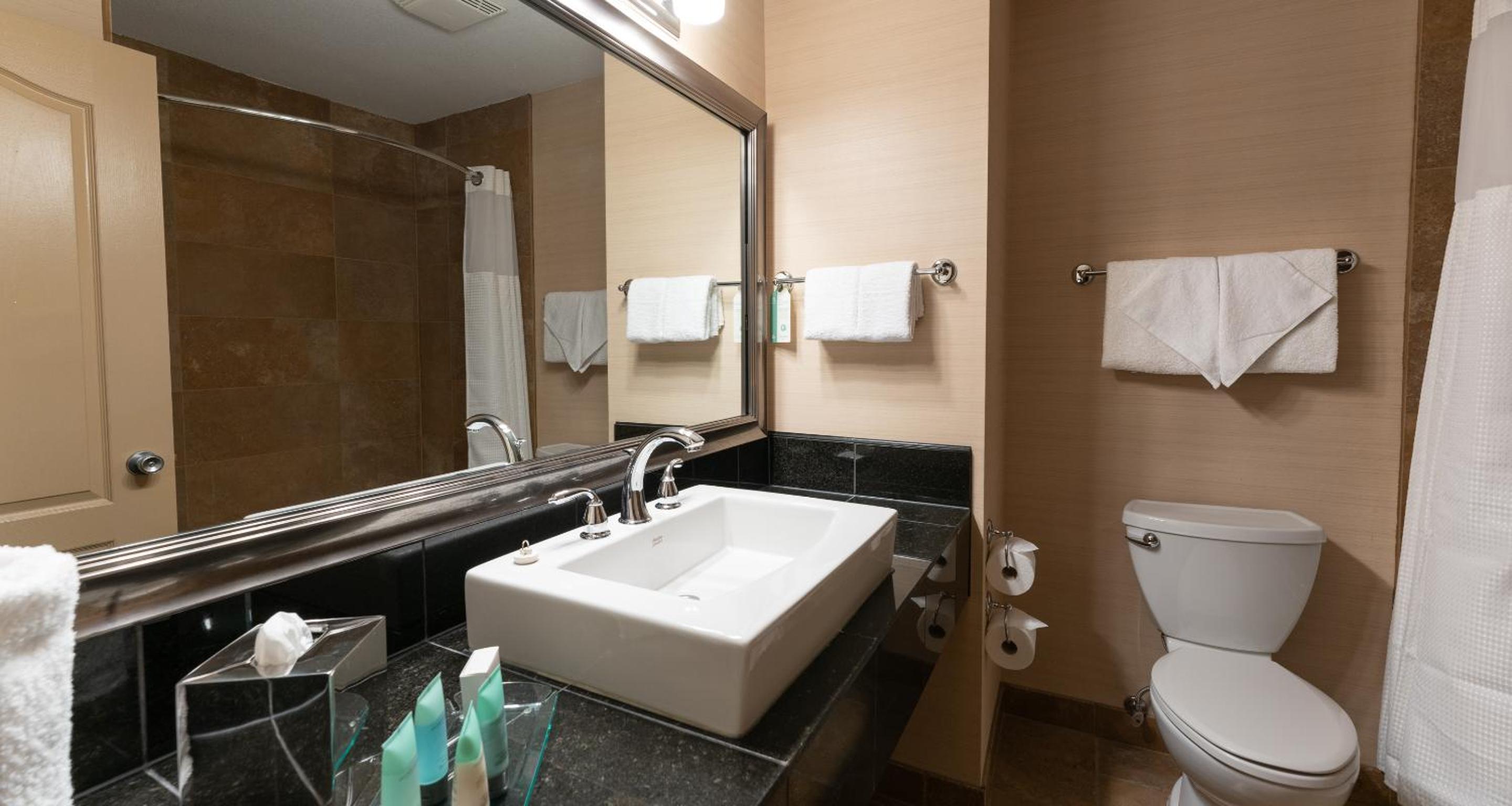 Golden Vacations - Prestige Inn Golden - Property Image 7