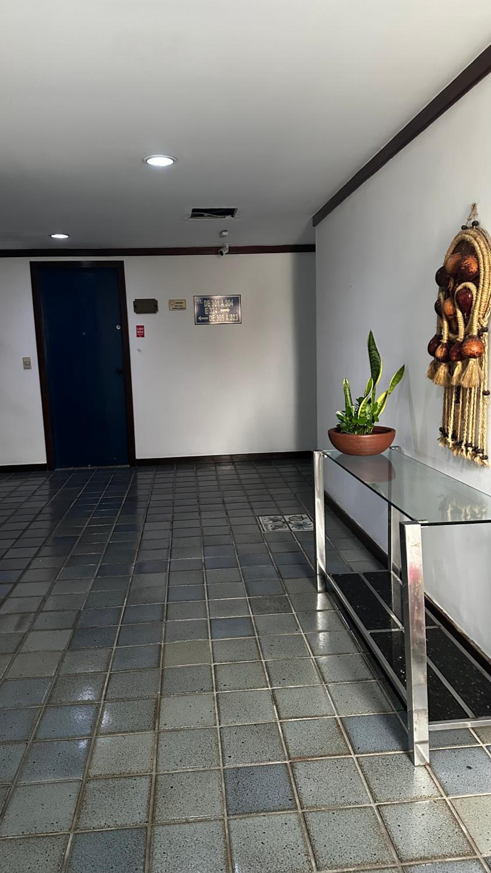 Apartamento inteiro frente ao mar de ondina