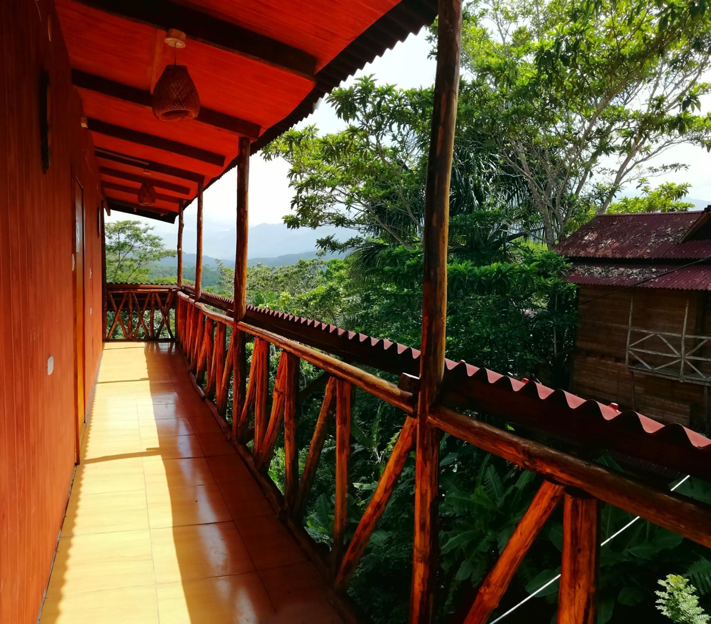 Madera Labrada Lodge Ecologico