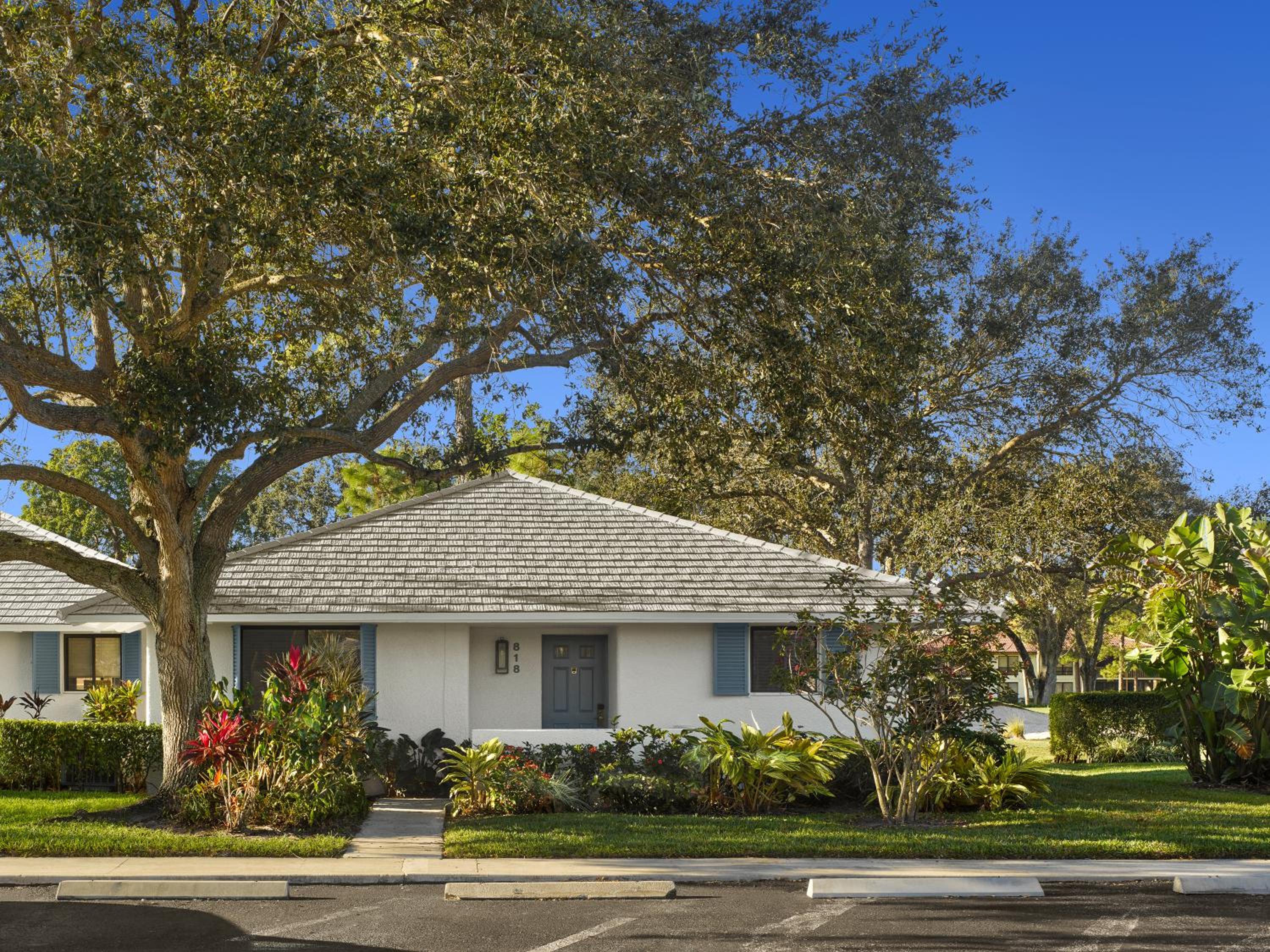 West Palm Beach Vacations - The Cottages at PGA National Resort - Property Image 2