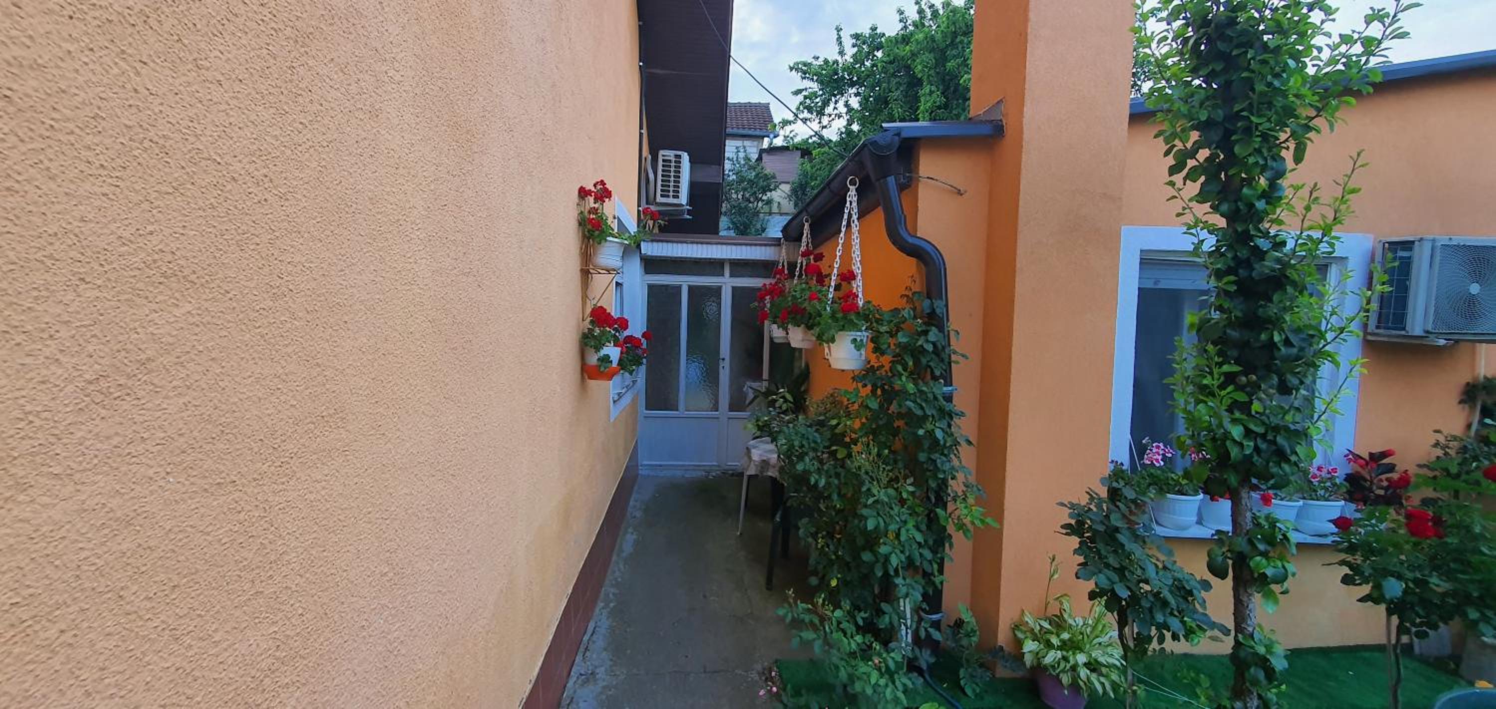 Apartman Lama view 5