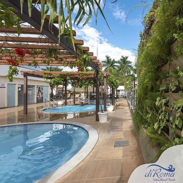 Diroma Internacional Resort com 1 dia de acesso no Diroma Acqua Park
