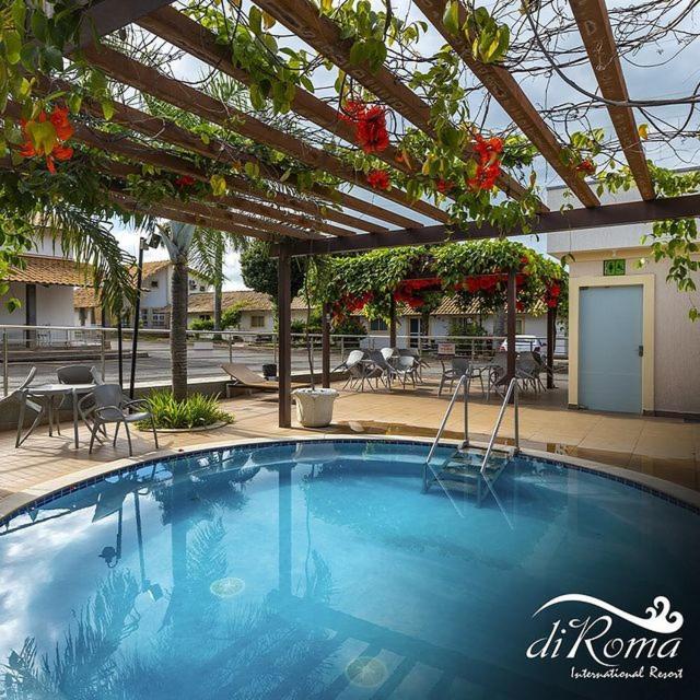Diroma Internacional Resort com 1 dia de acesso no Diroma Acqua Park