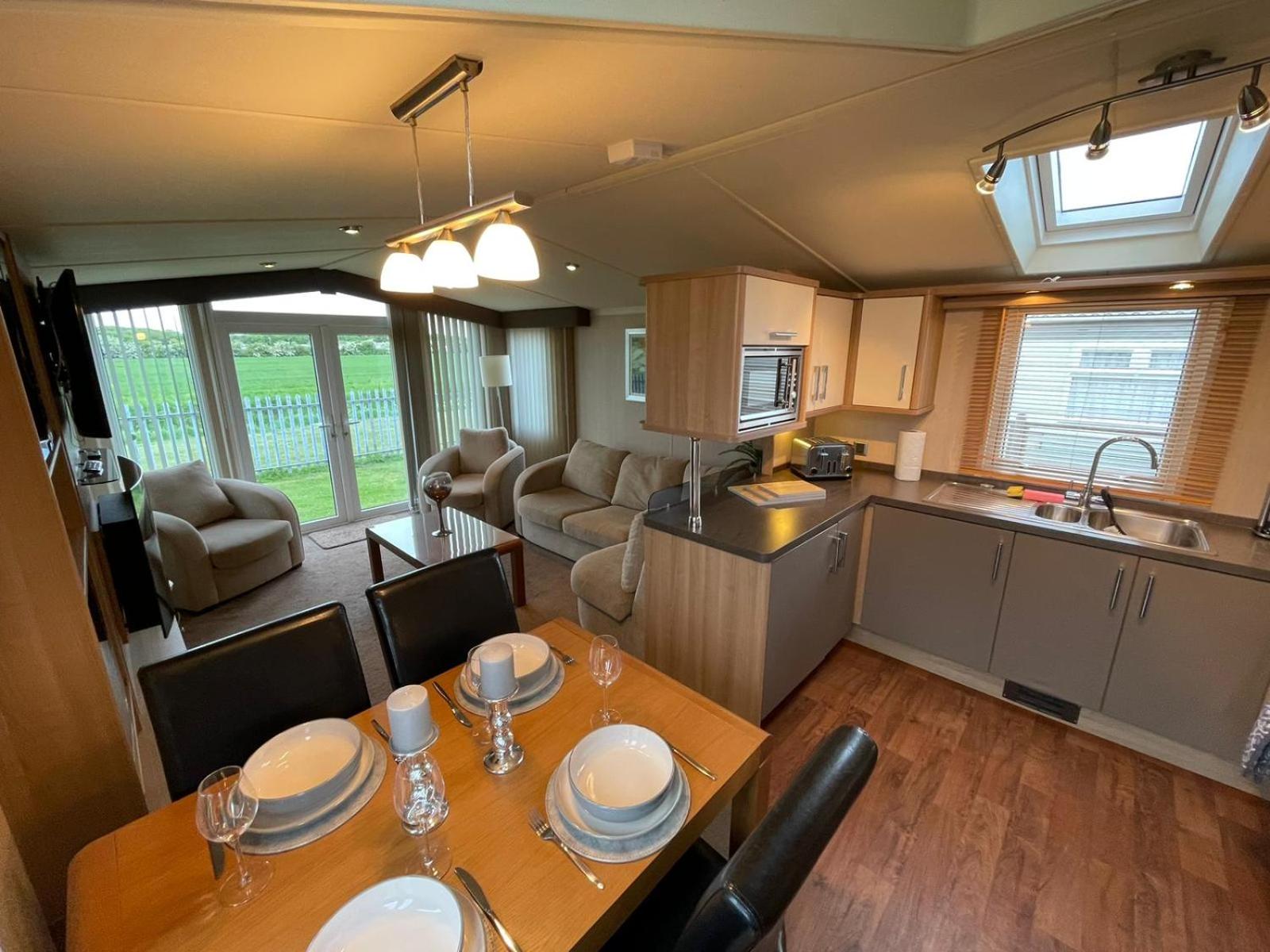 Millfields Holiday Park - Diamond Deluxe - Coastal Caravan Breaks view 3