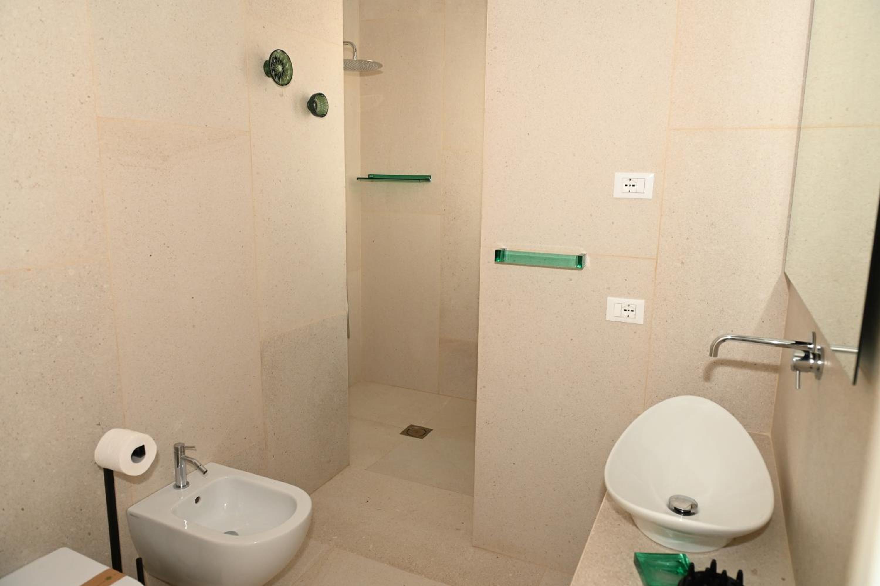 Lebum Apartments & Suites