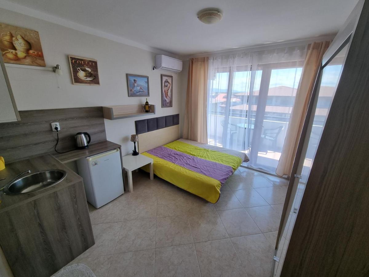 Apartments Primorsko view 4