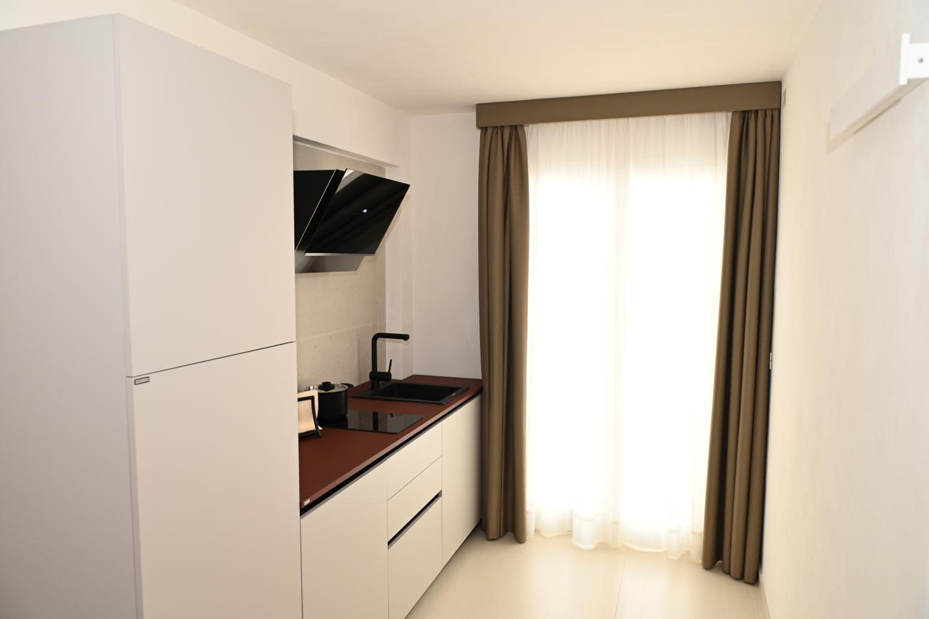 Lebum Apartments & Suites
