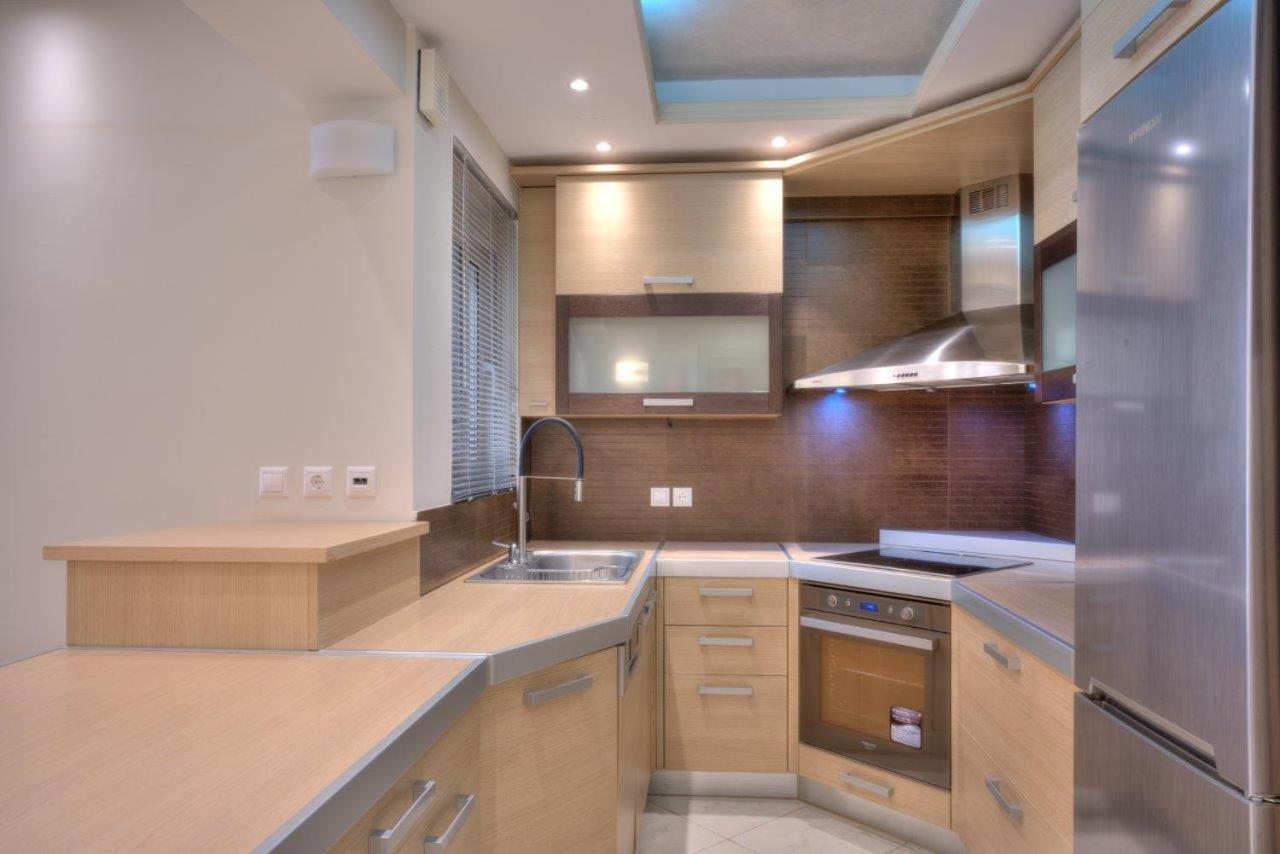Elegant 2-Bedroom Apartment with Sea View, 100m2