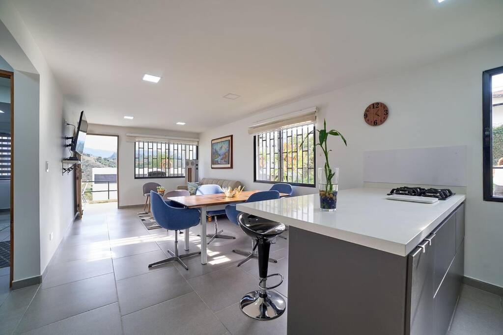 Monte Hermoso - Apartamento campestre