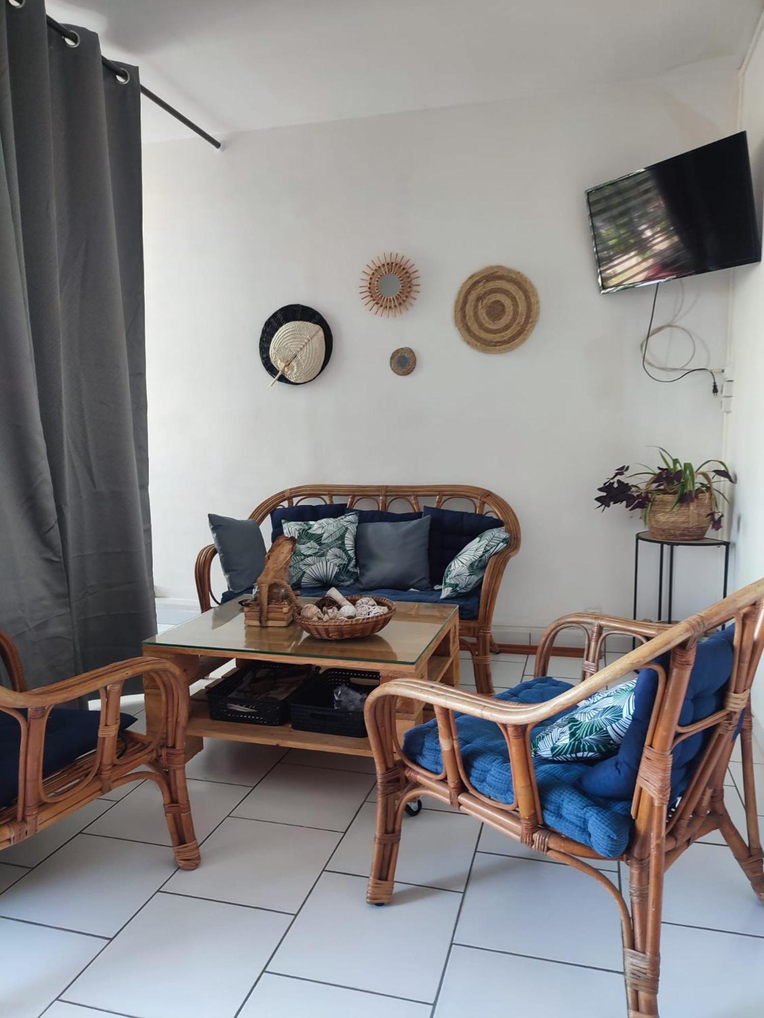 APPARTEMENT 2 CHAMBRES A POINTE A PITRE