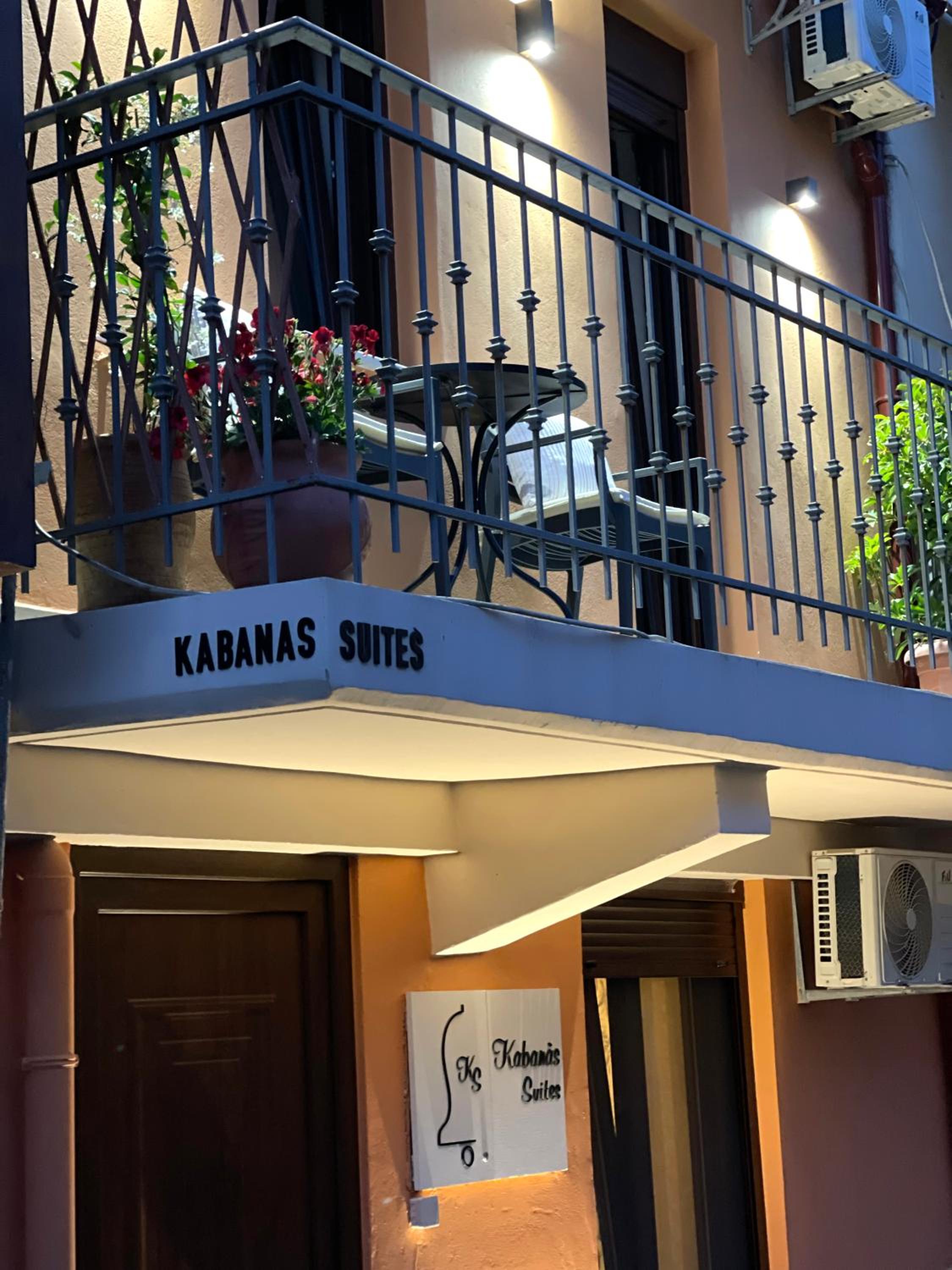 Kabanas 2 luxury Suite view 4