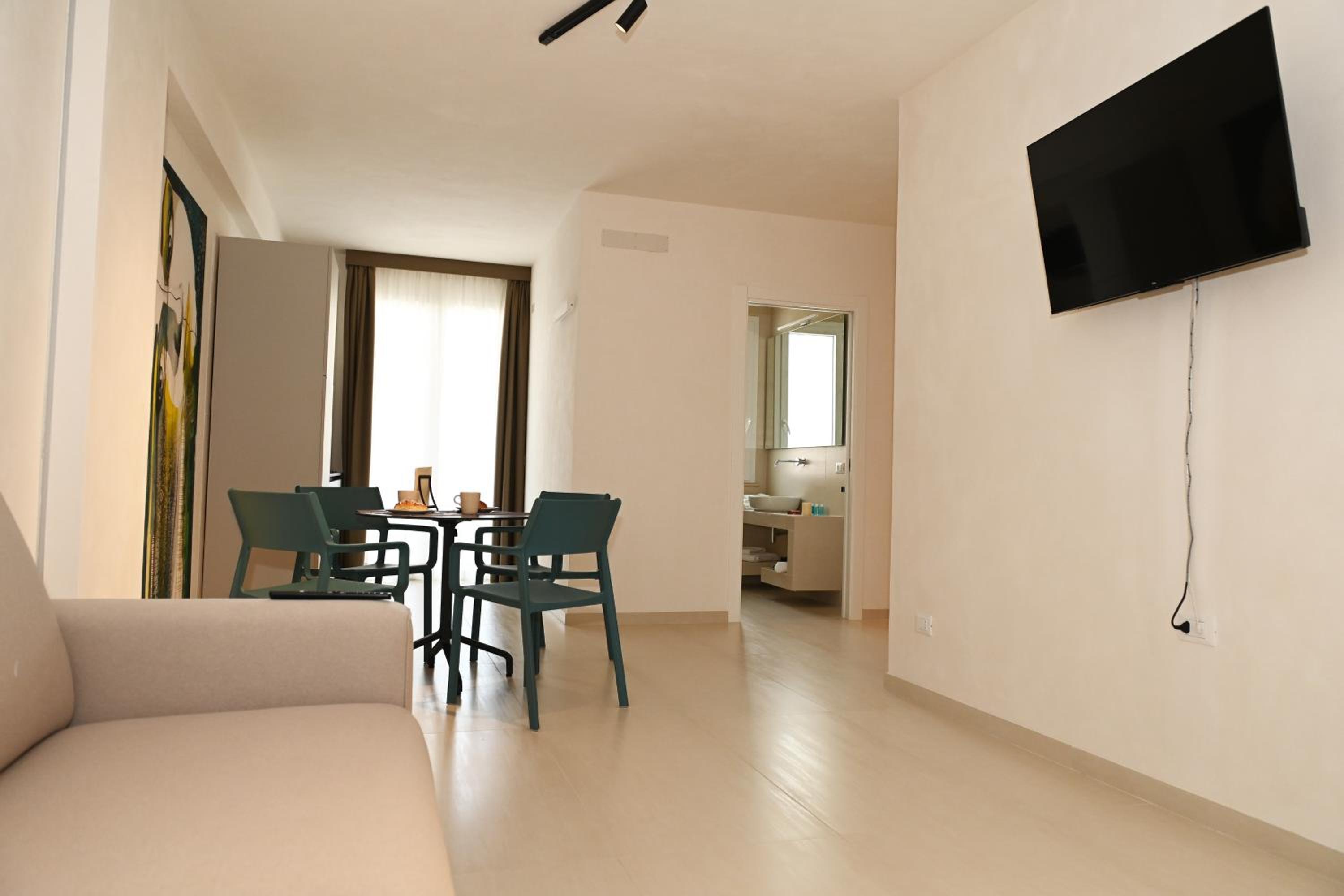 Lebum Apartments & Suites
