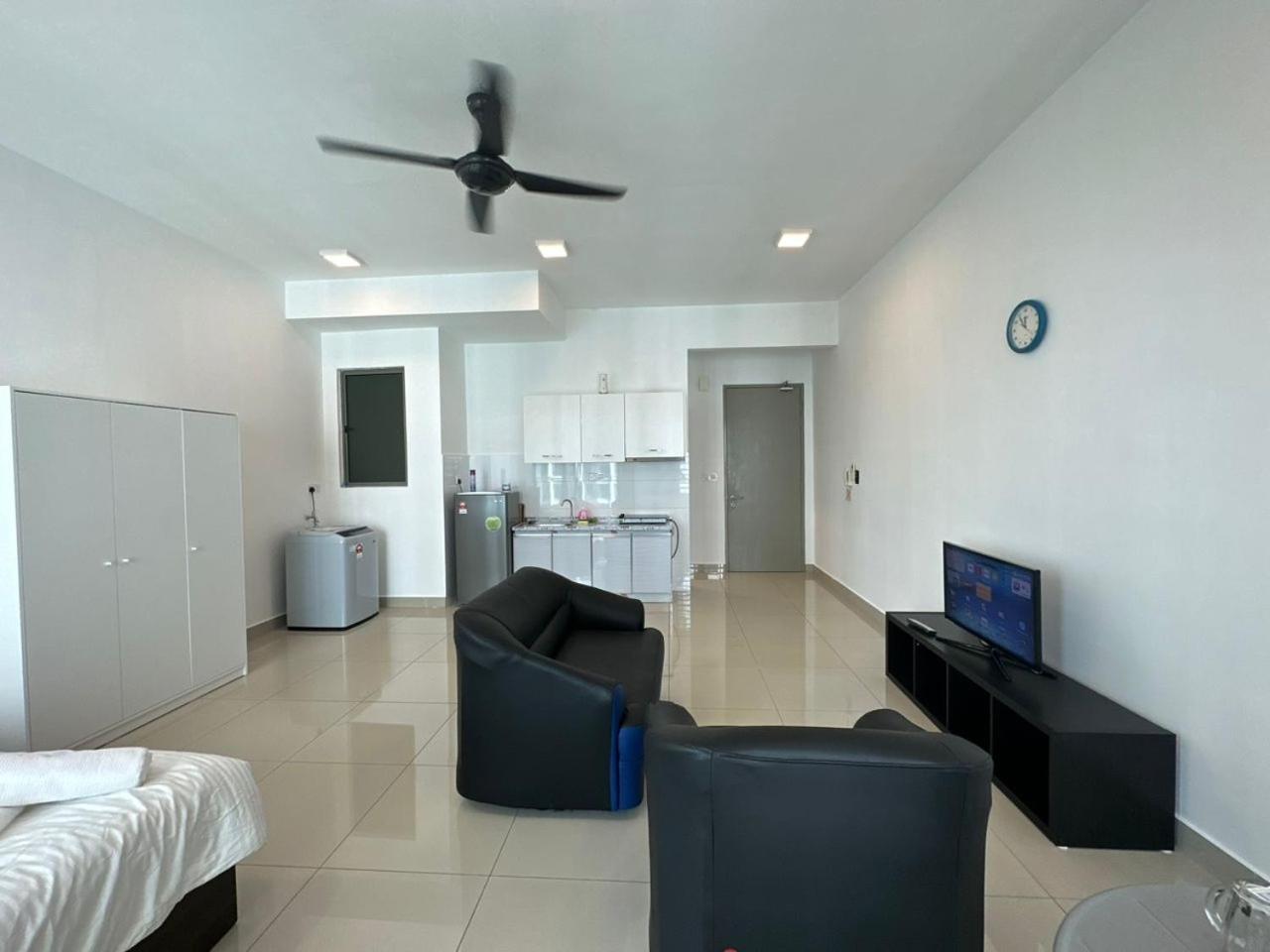 Cozy Studio apartment @ Cybersquare SOHO photo 2