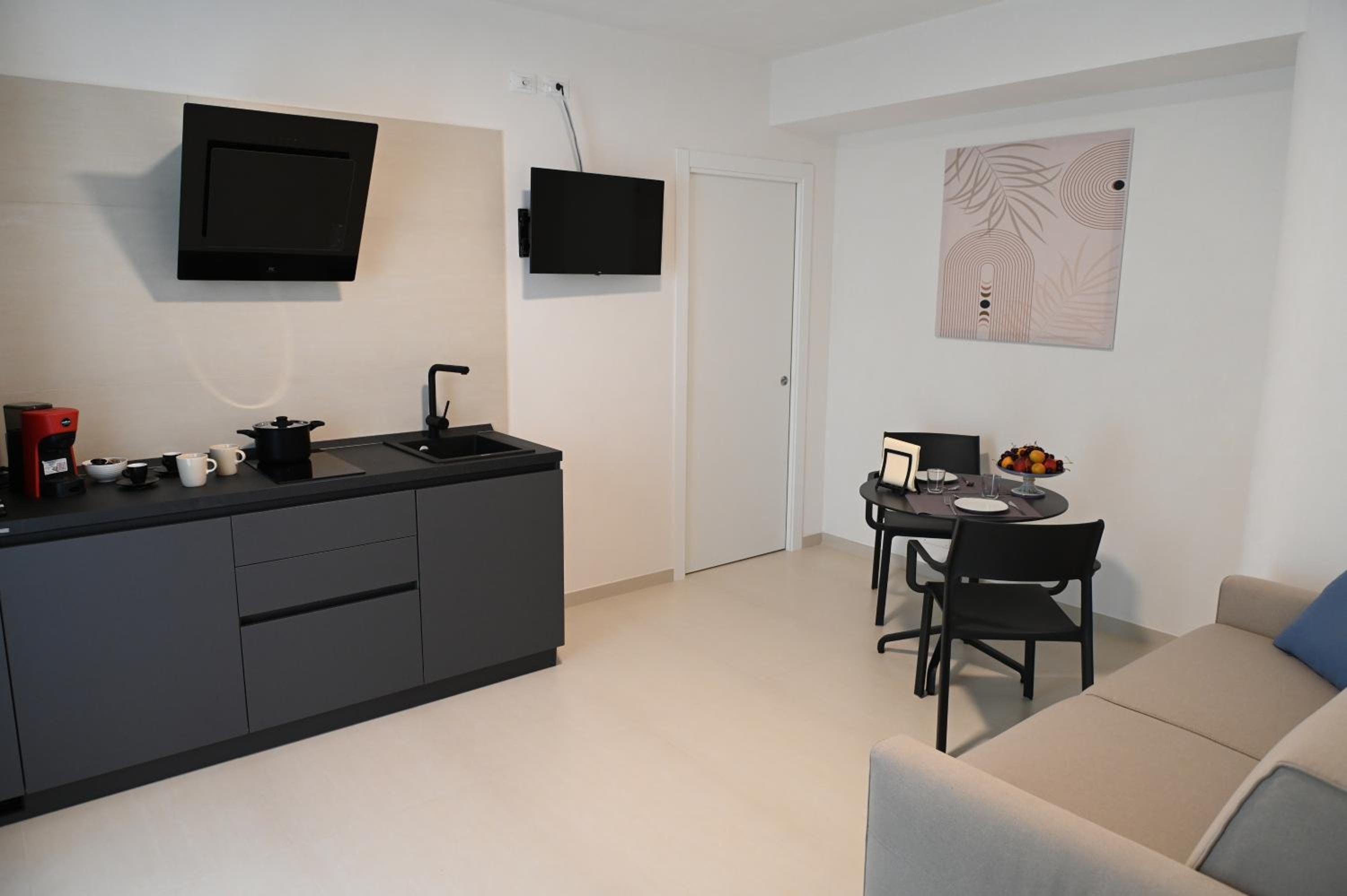 Lebum Apartments & Suites